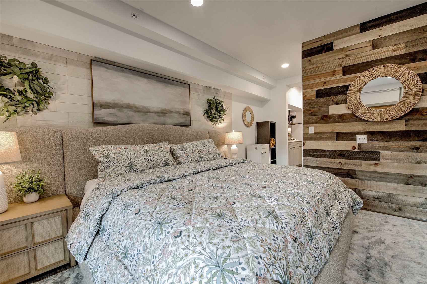 645 S Park Avenue 3302 — photo