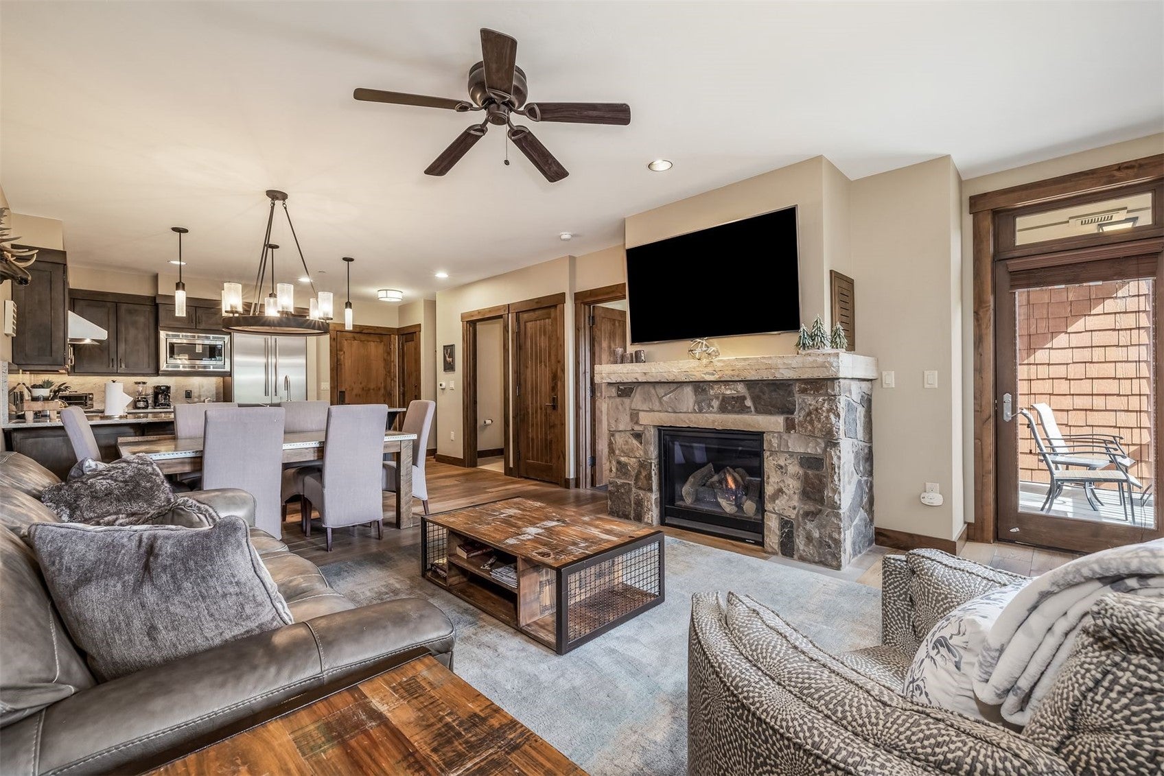 610 Columbine Road 6309 — photo