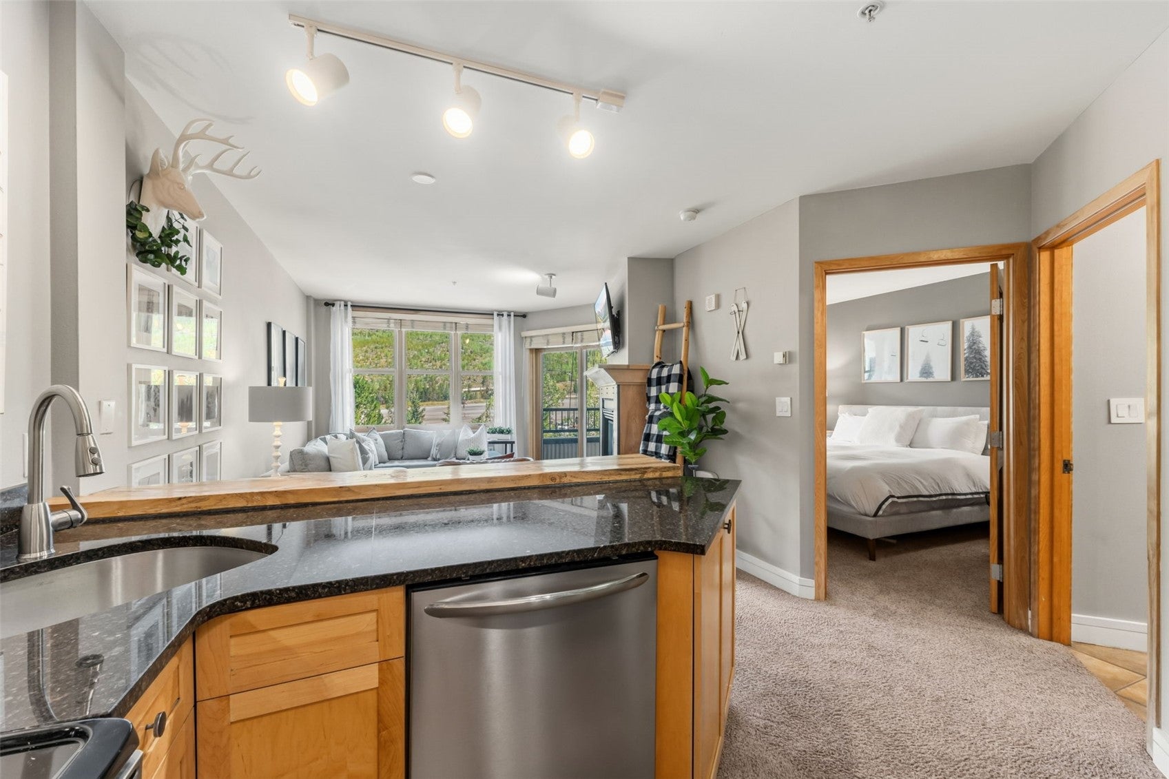 140 Ida Belle Drive 8266 — photo