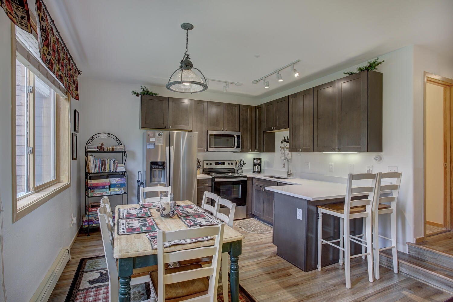 10000 Ryan Gulch Road 115 — photo