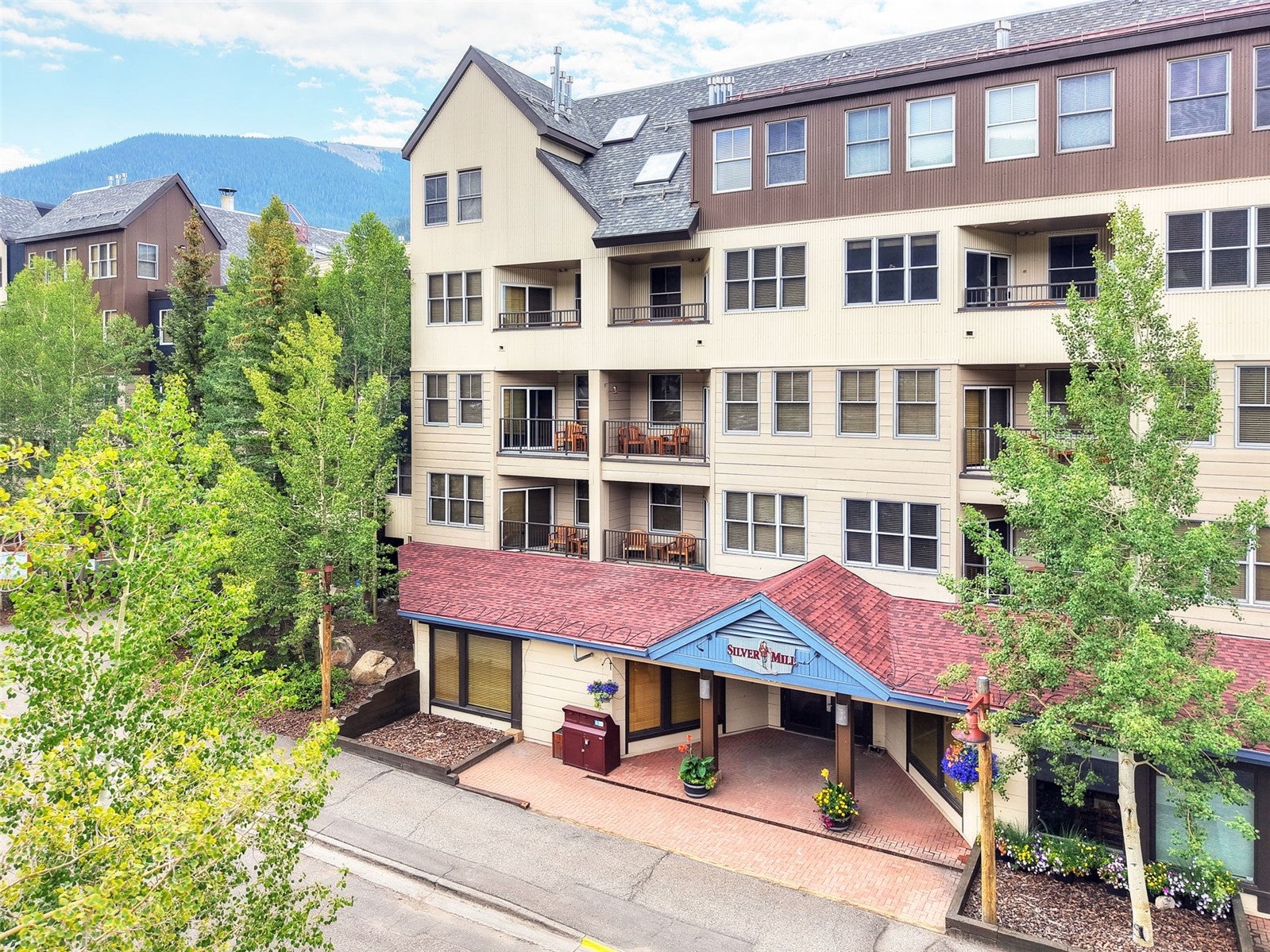 140 Ida Belle Drive 8254 — photo