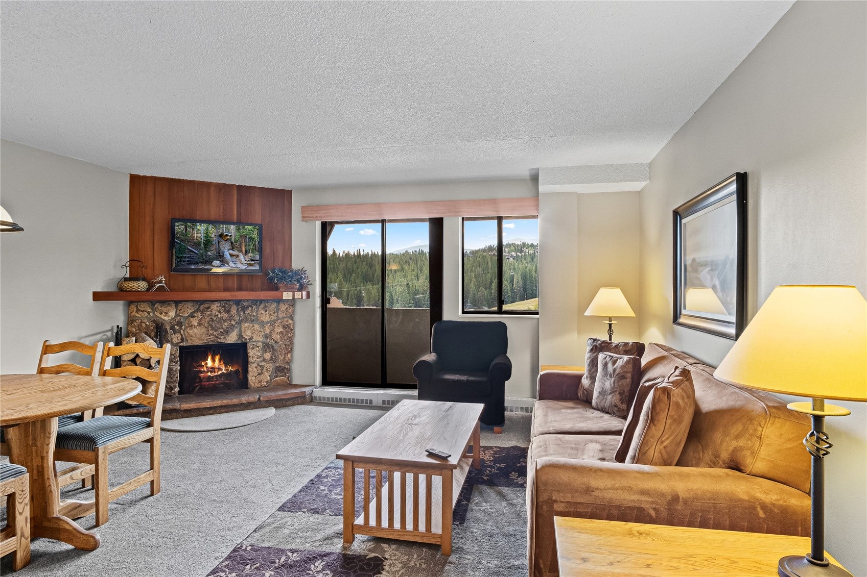 631 Village Road 33390 — photo