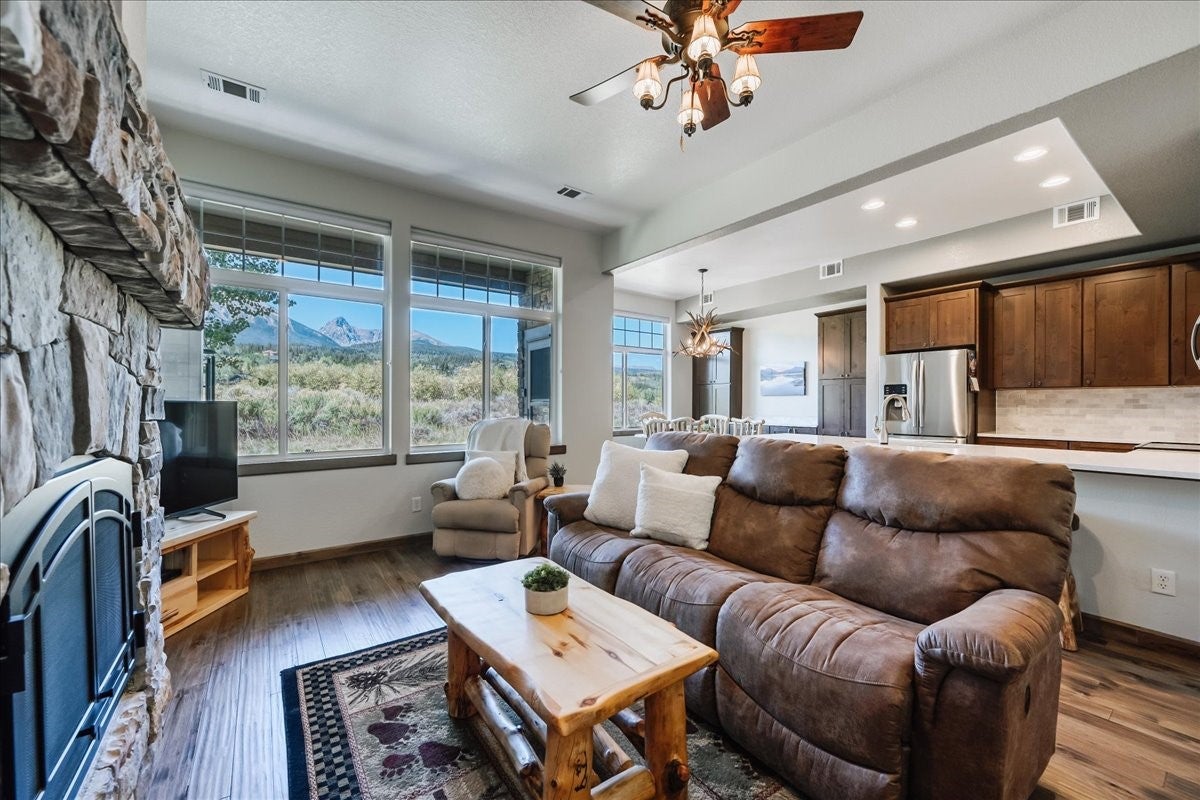 115 Allegra Drive 115 — photo