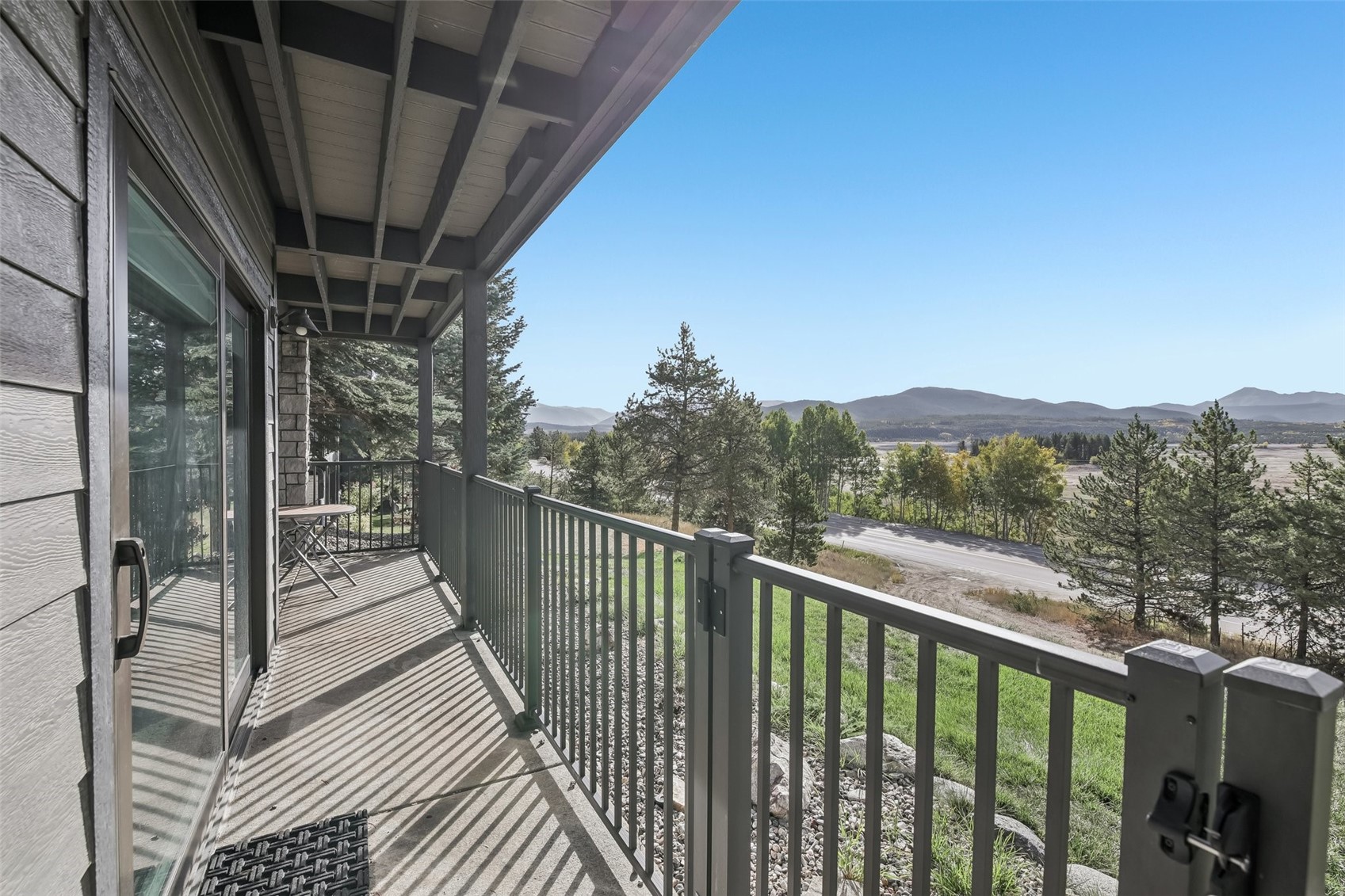 1620 Lakeview Terrace 101B — photo
