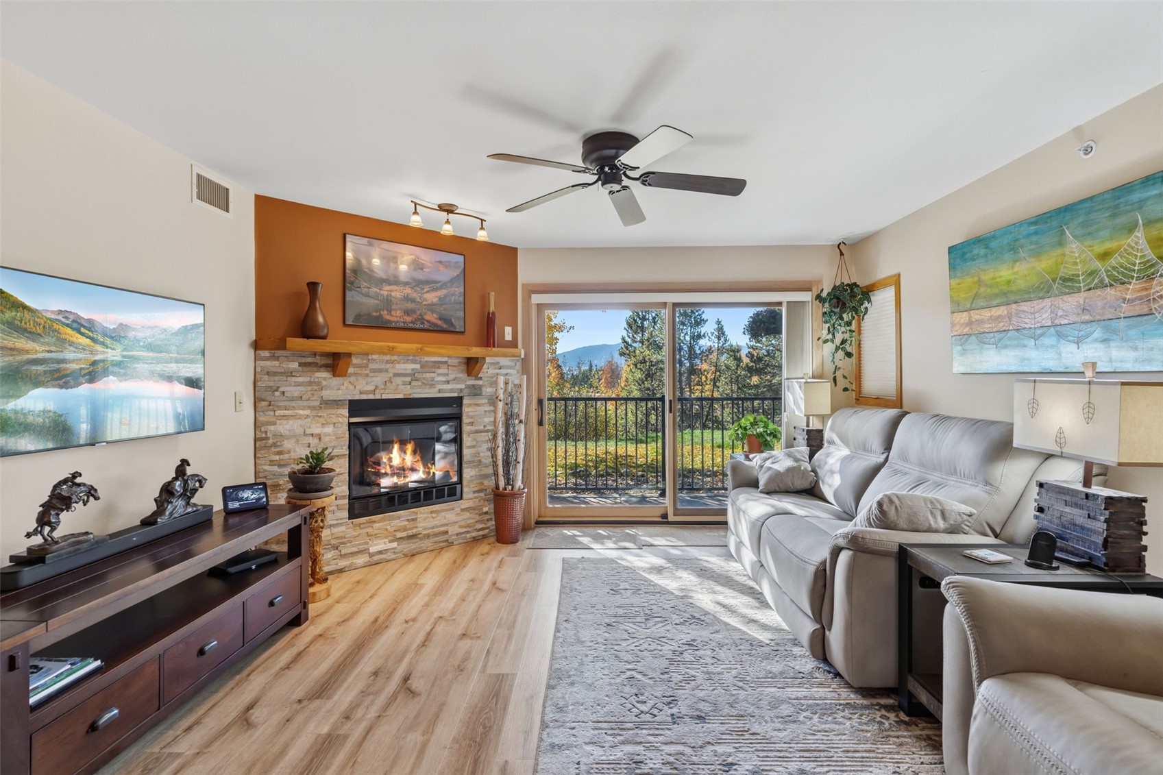1610 Lakeview Terrace Unit 102a — photo