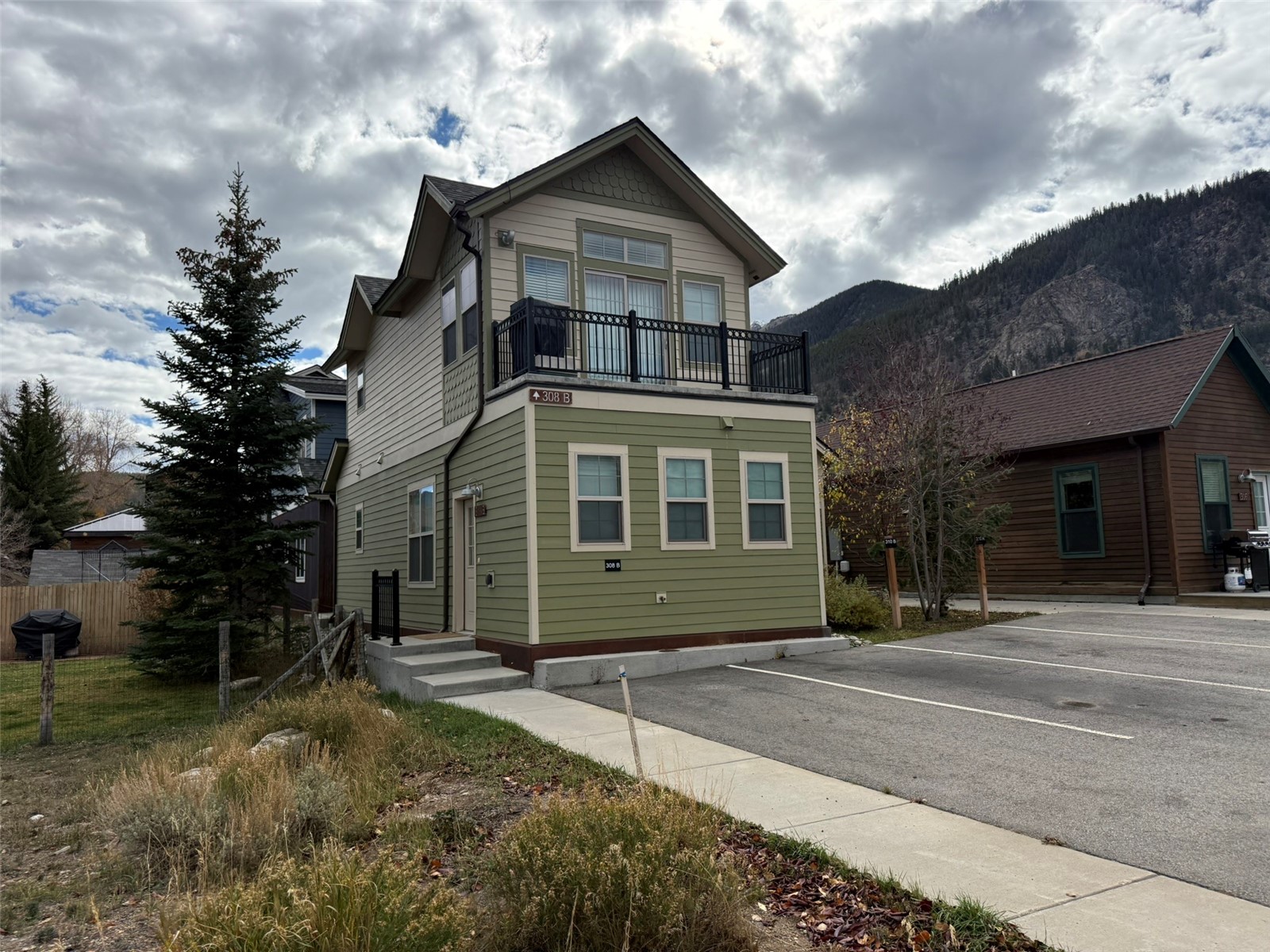 308 Galena Unit B — photo