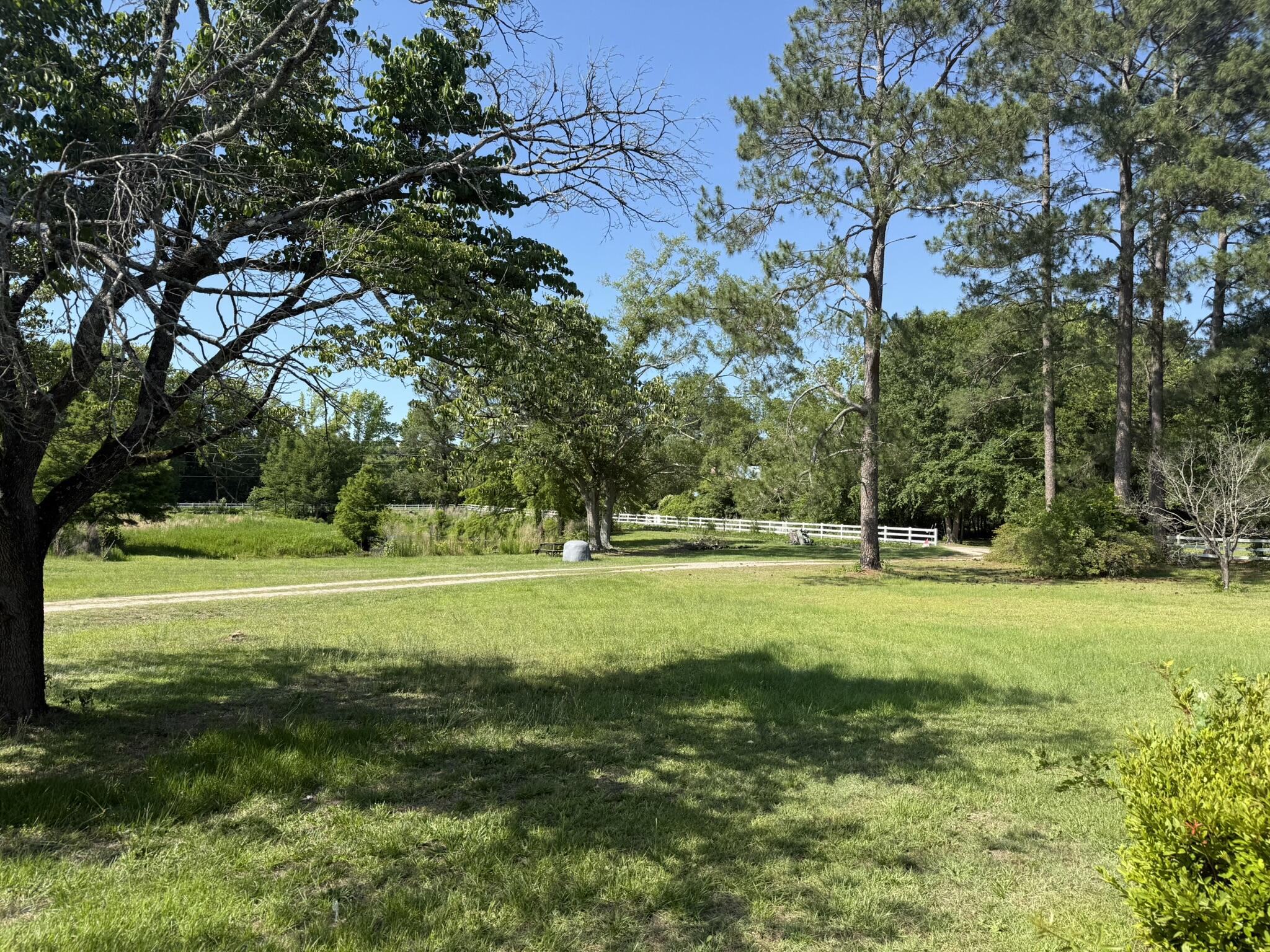 40 Sandalwood Lane — photo