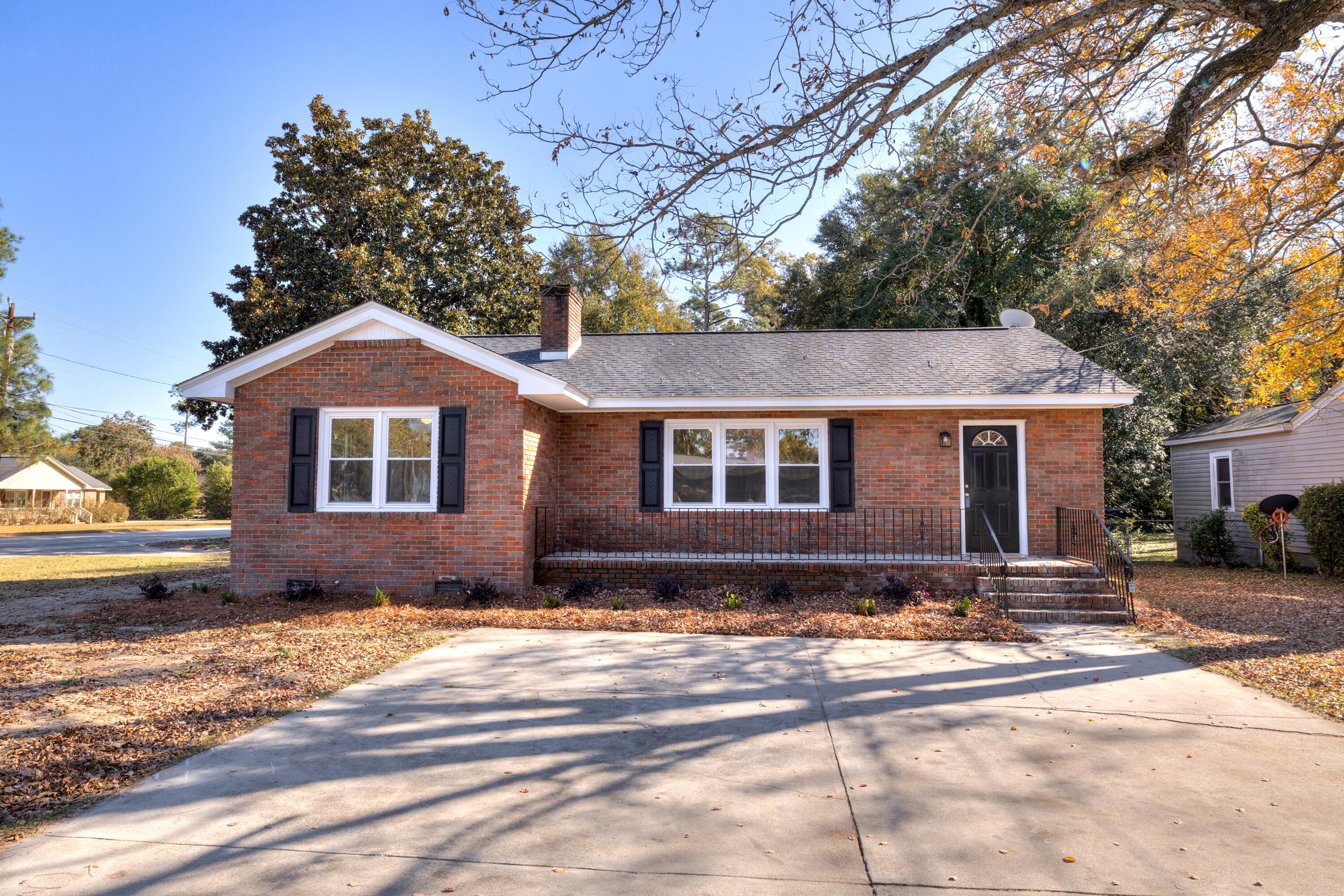 402 Adams Avenue — photo