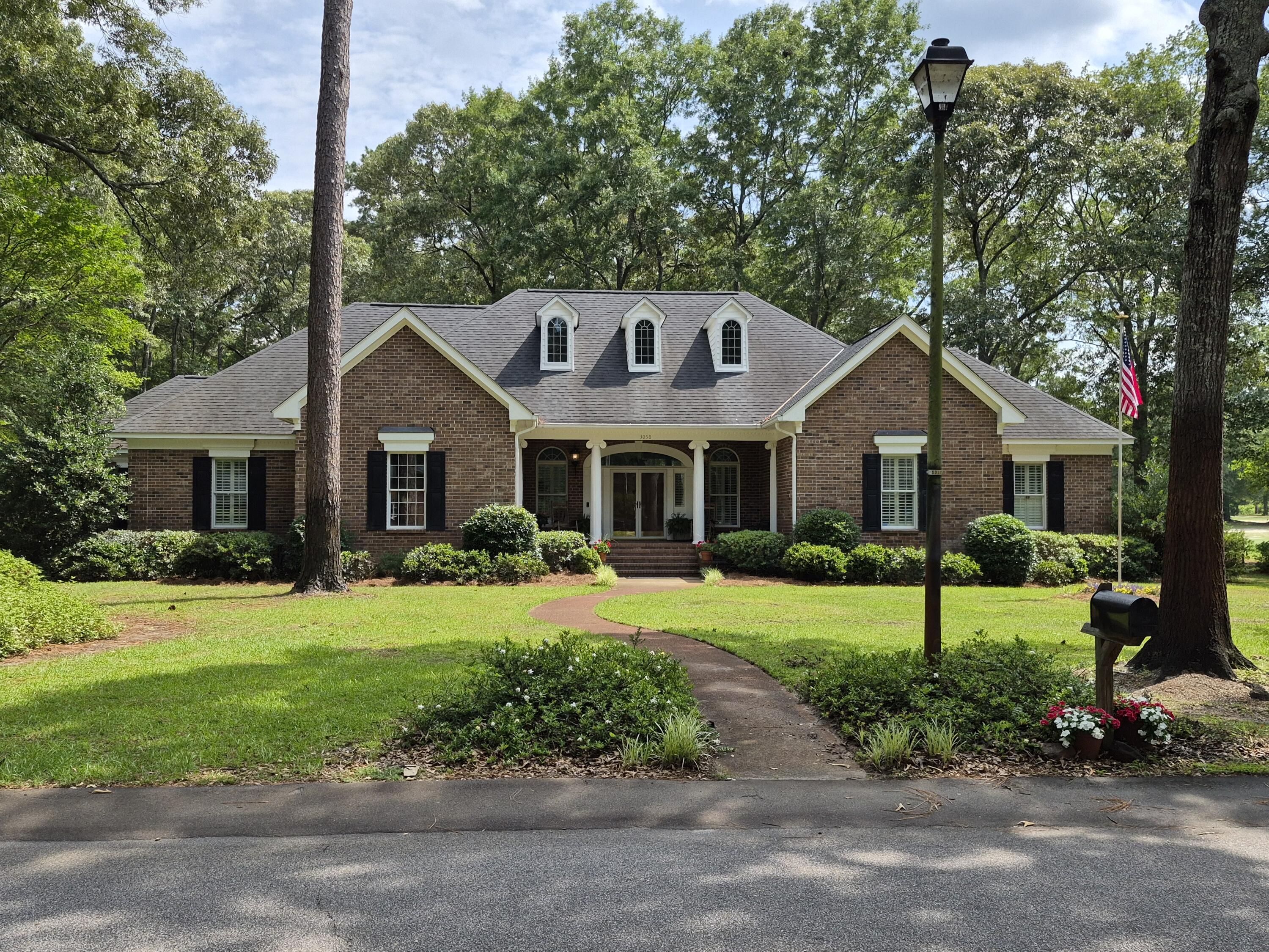 3050 Green View Parkway — photo