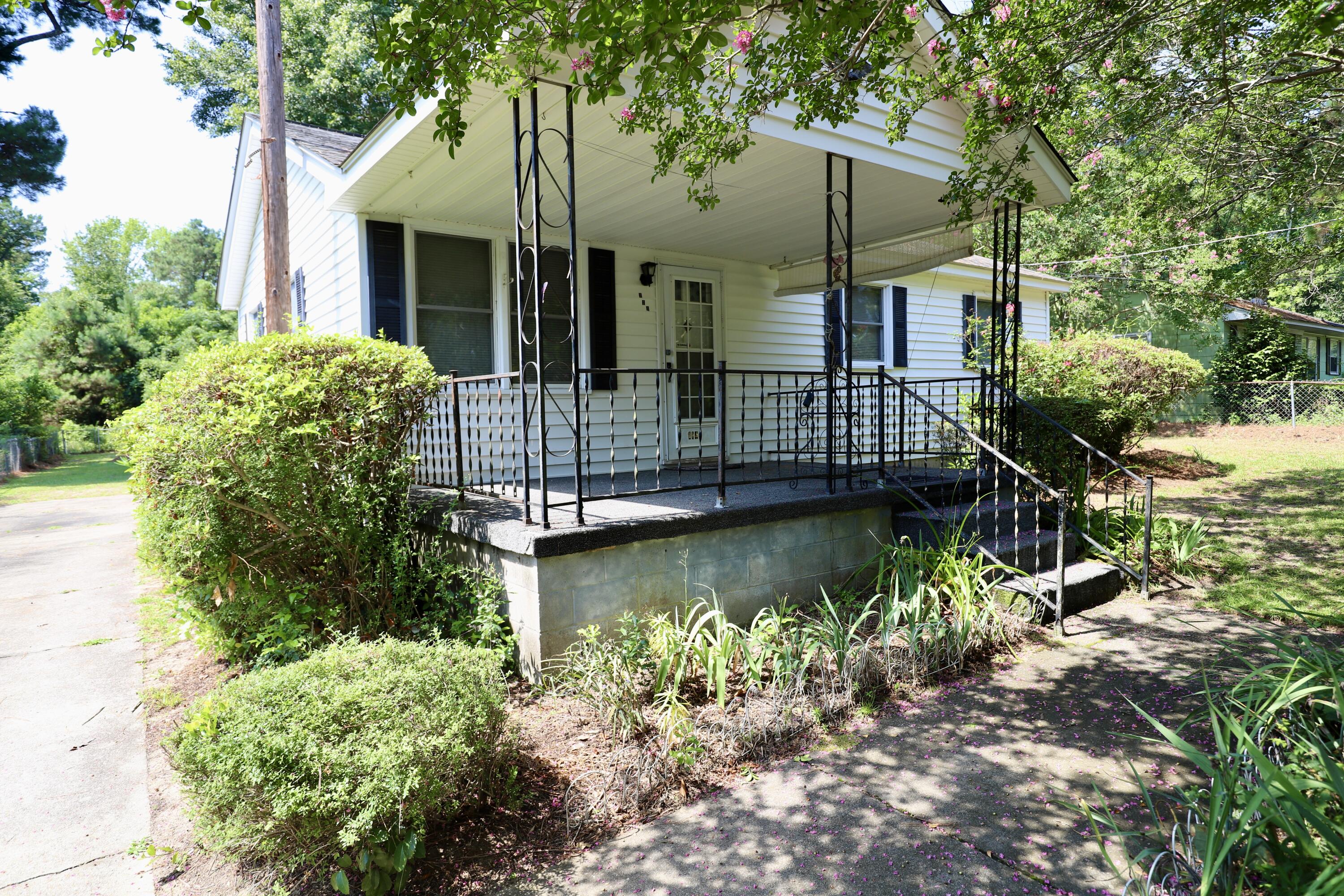 114 Vernon Drive — photo