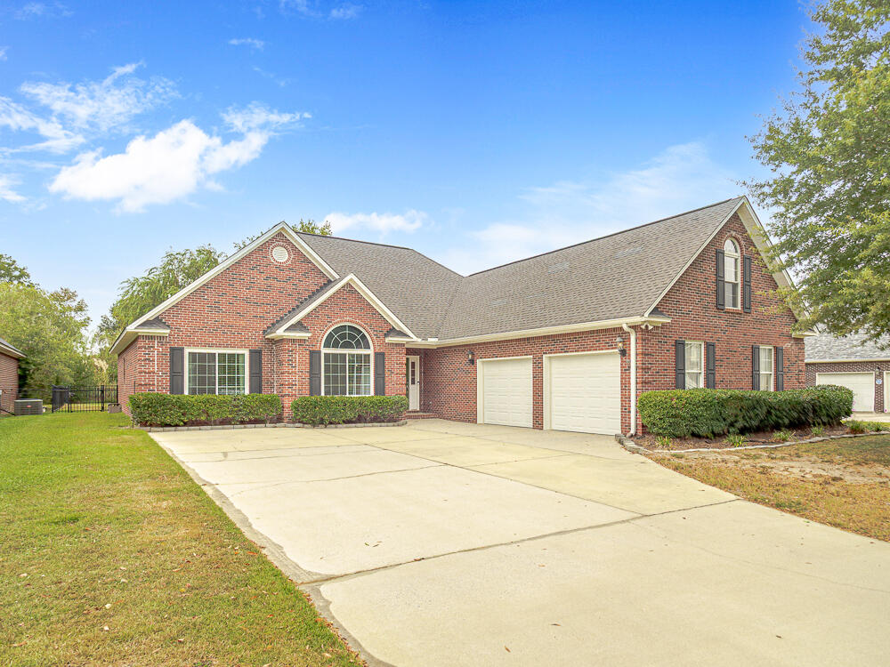 1940 Hatteras Way — photo