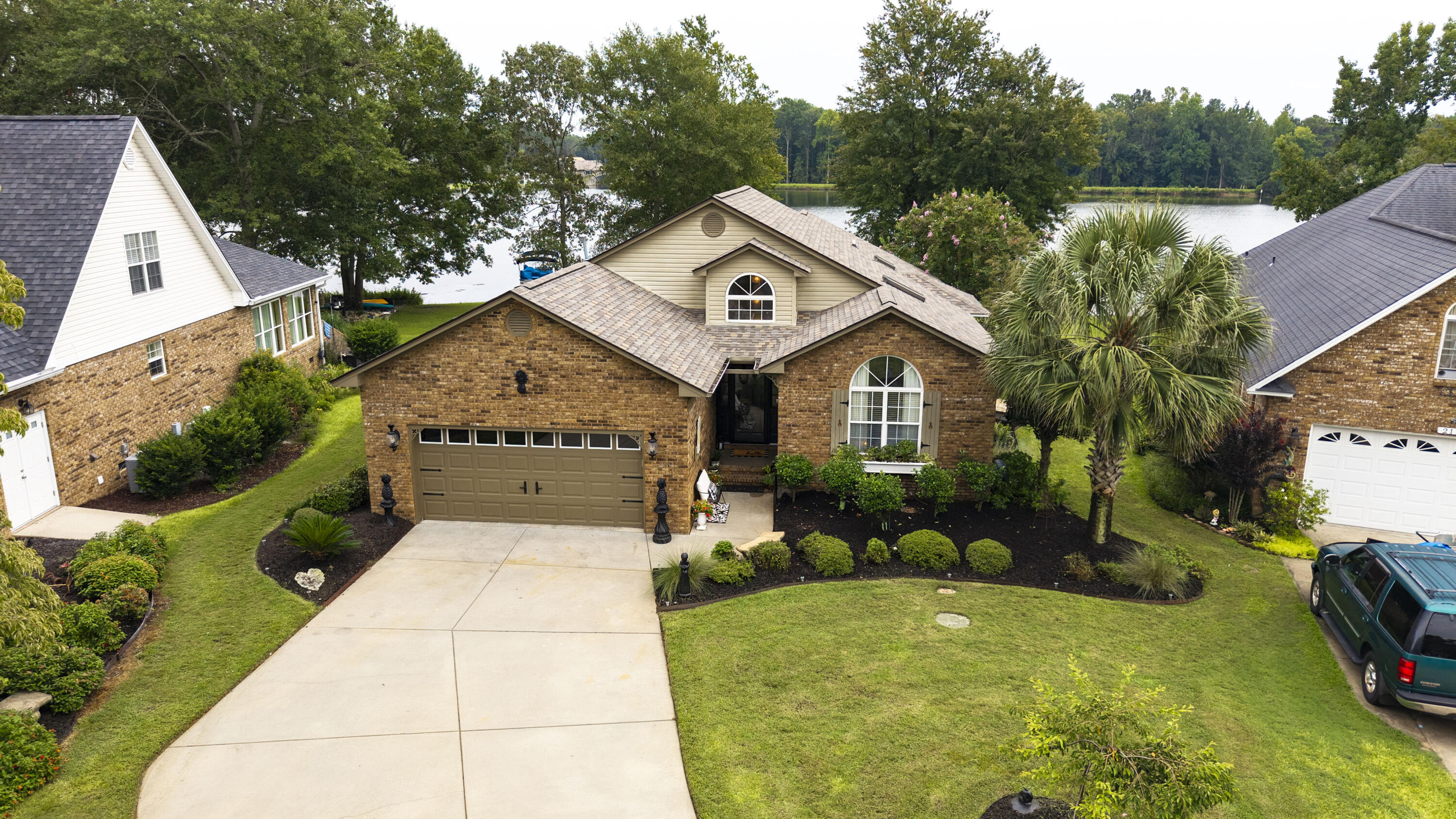 209 Ridge Lake Drive — photo