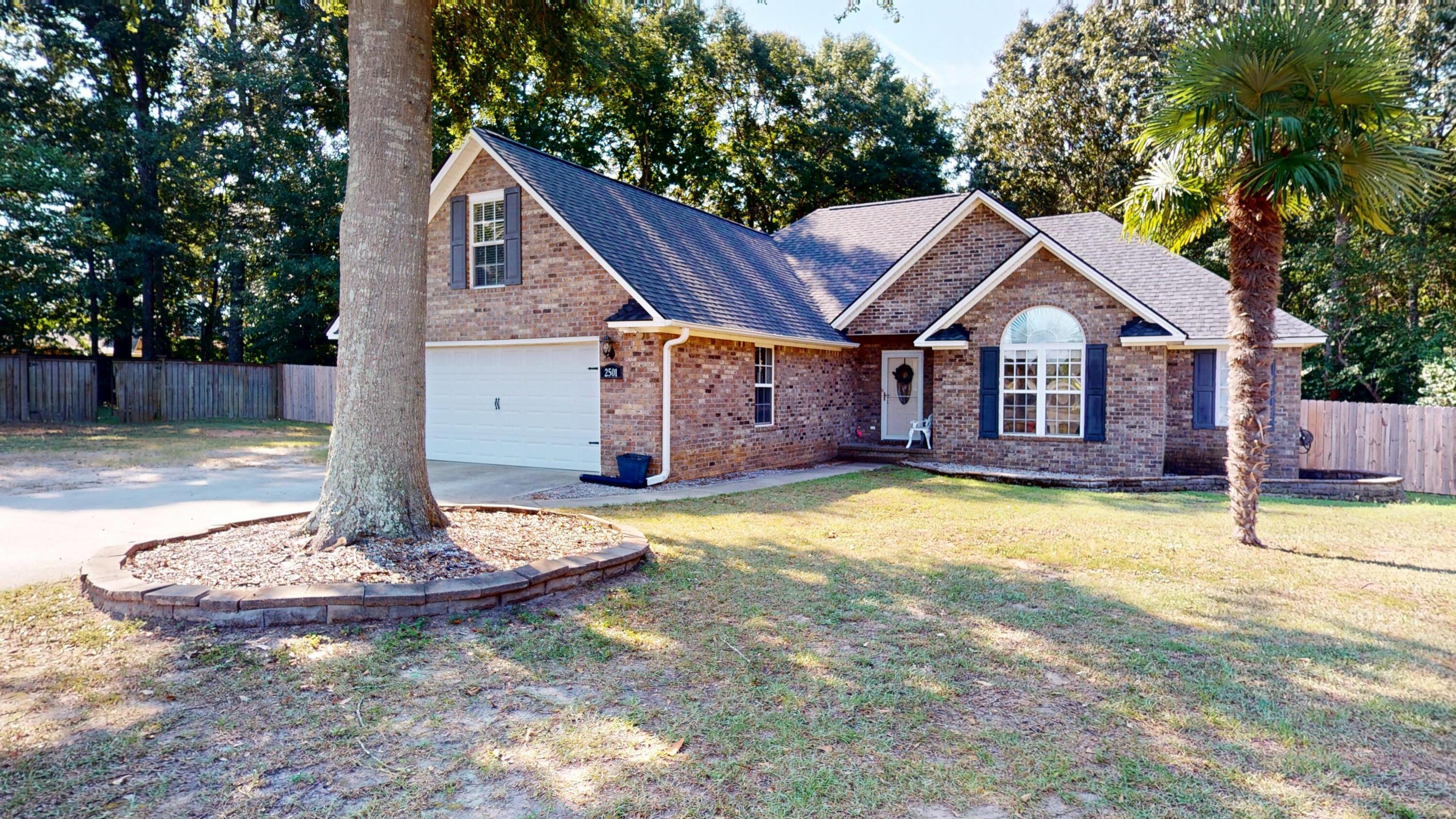 2501 Foxcroft Circle — photo