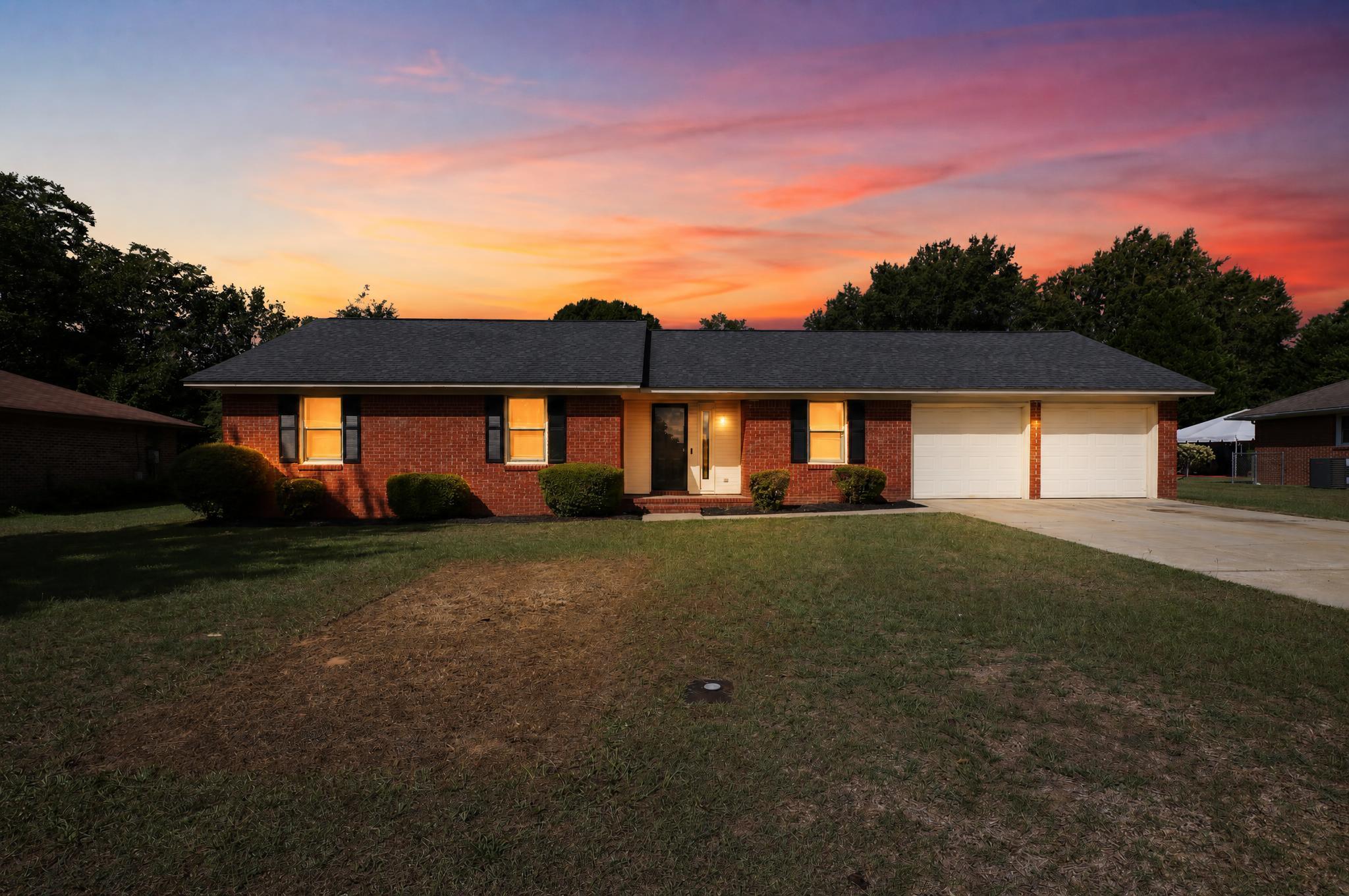 20 Erskine Court — photo