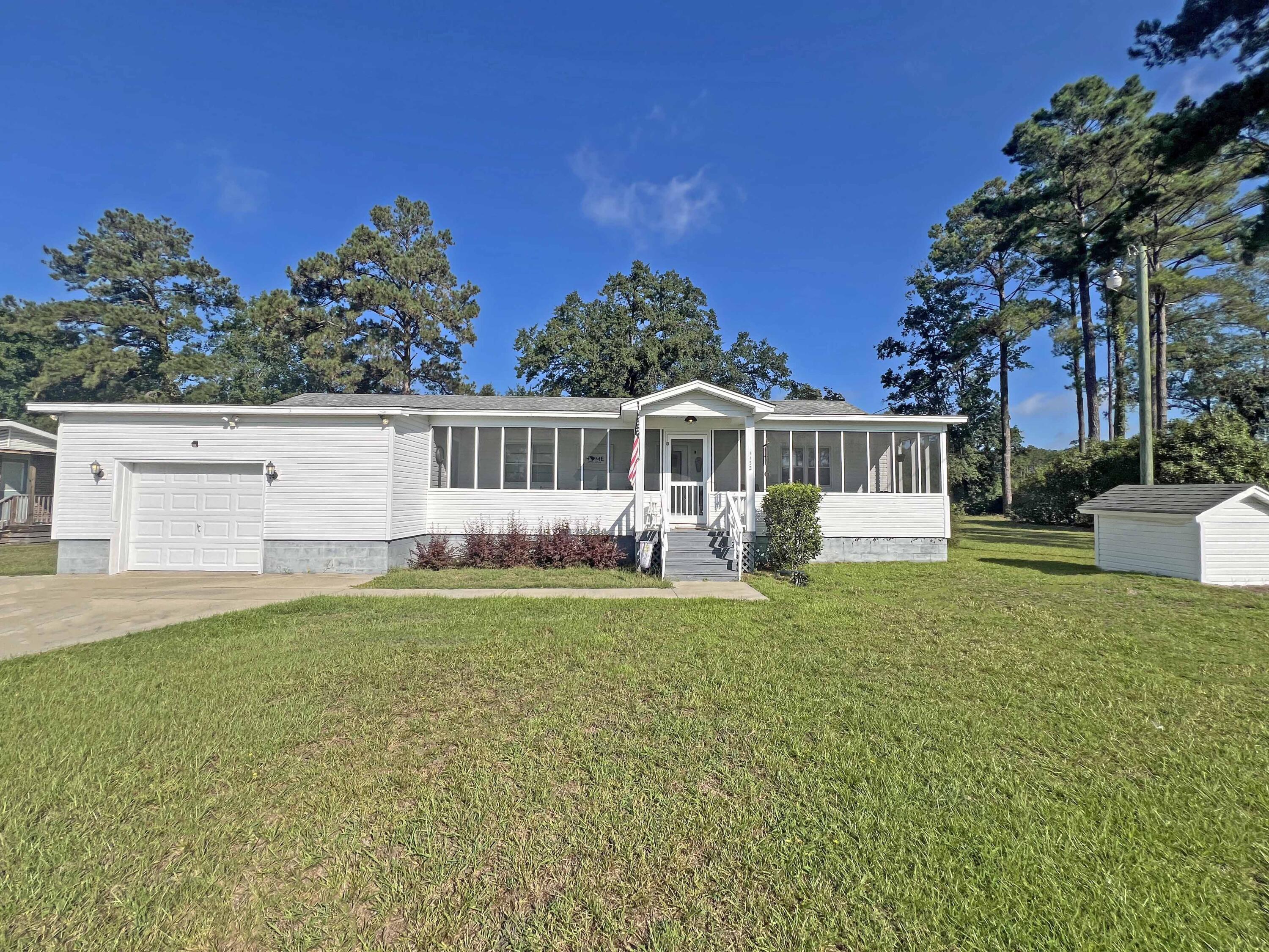 1132 Levi Street — photo