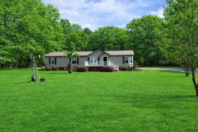 1044 Hickory Drive — photo