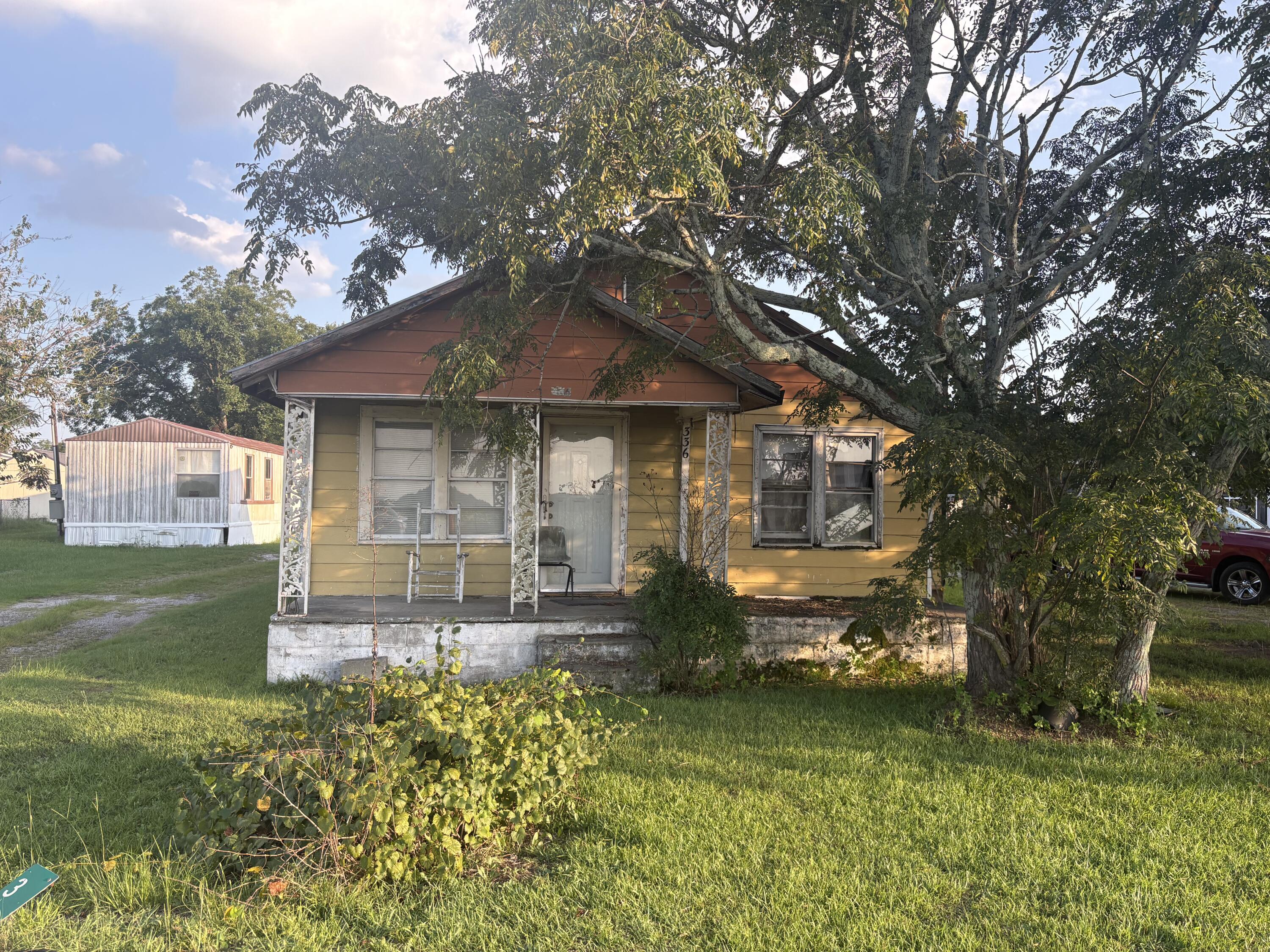 336 E Sumter Street — photo