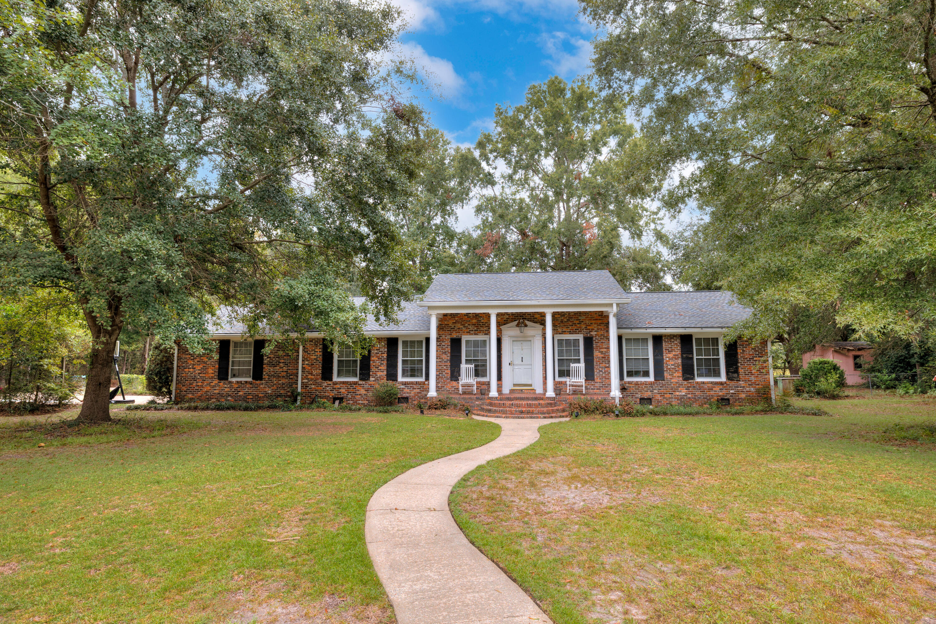 419 Michael Court — photo