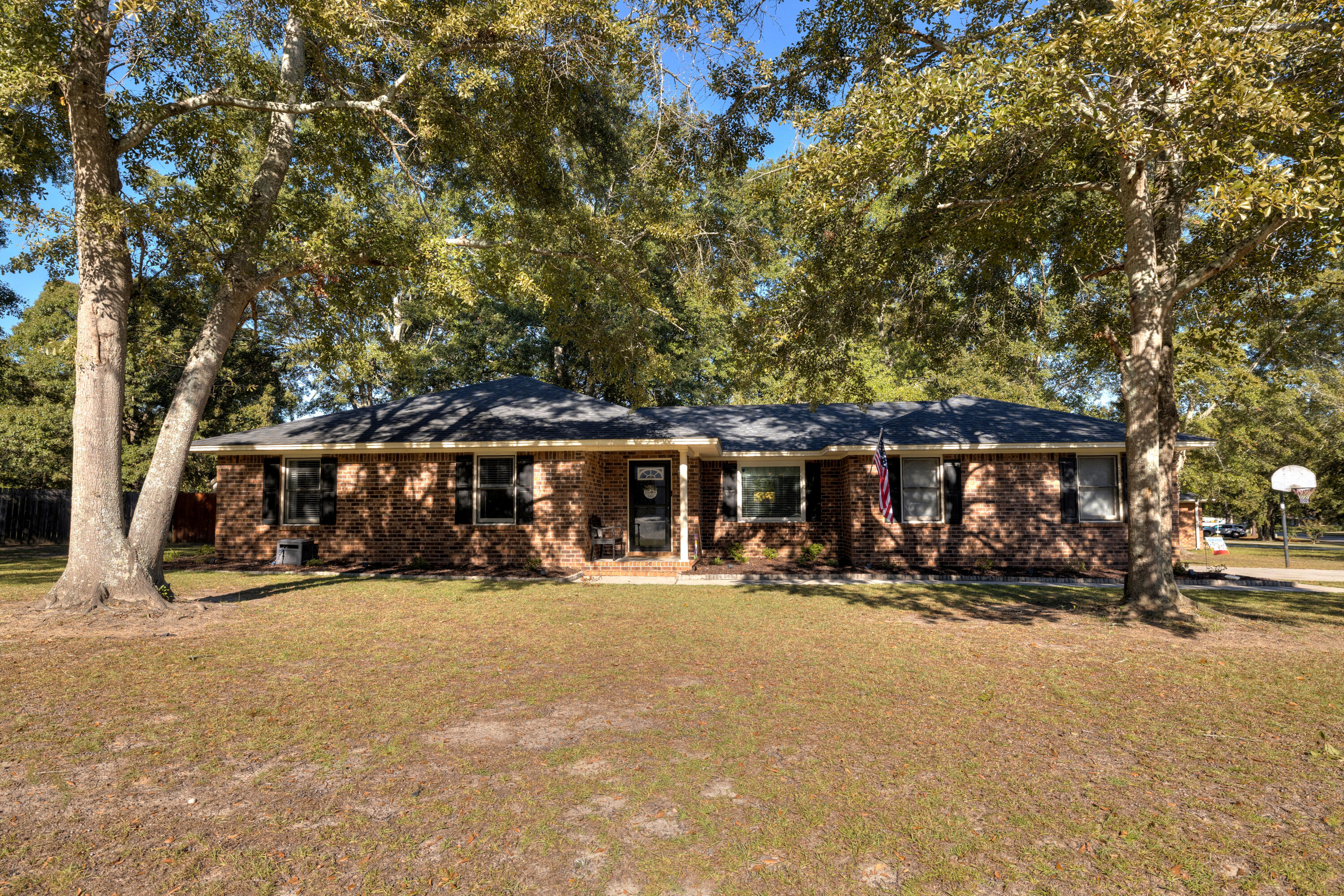 1235 Cottingham Drive — photo