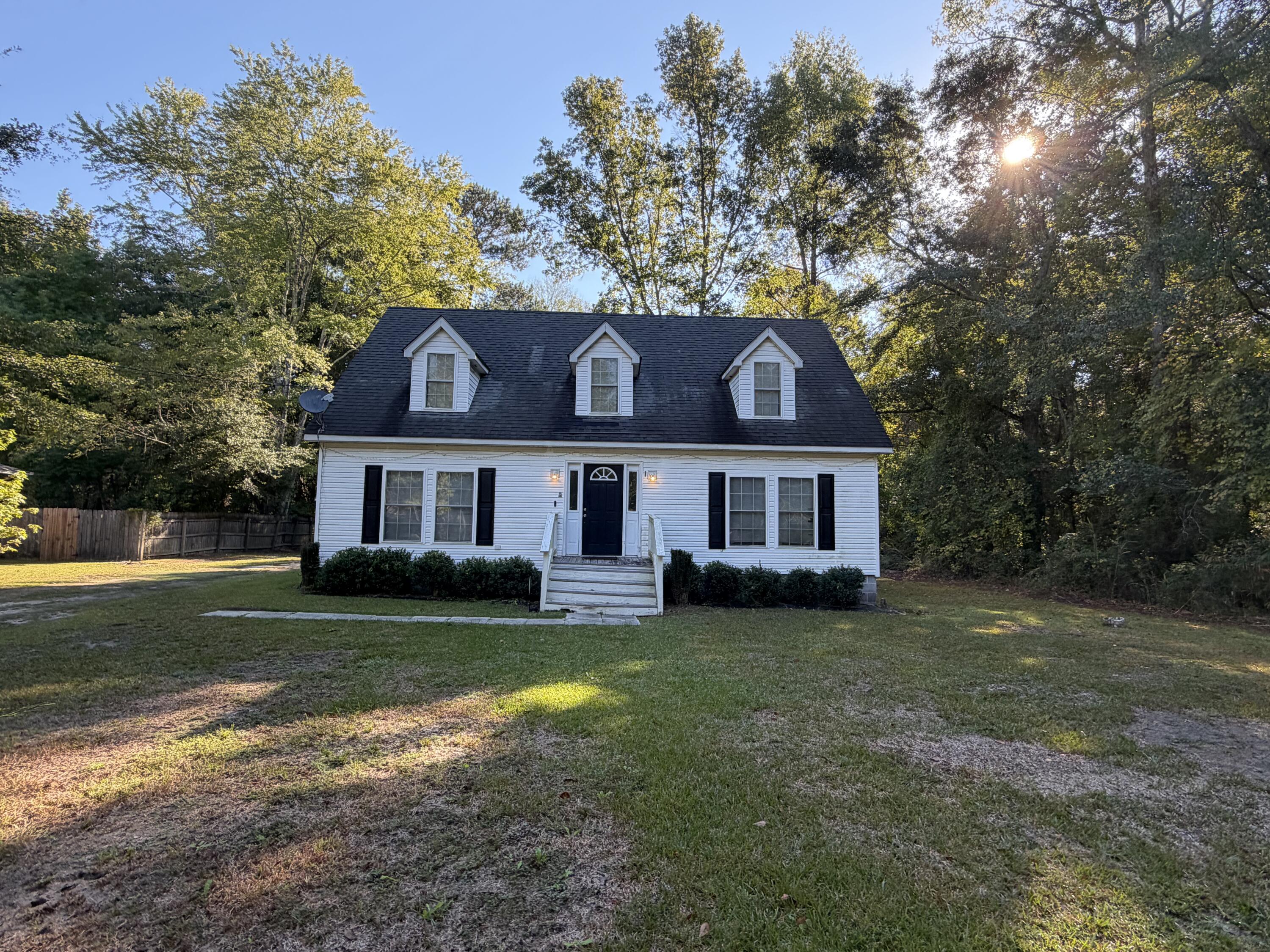 505 Colonial Drive — photo