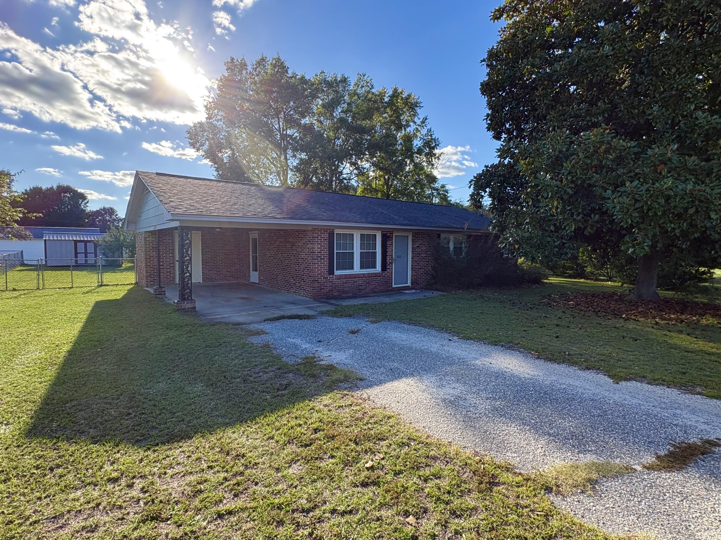511 Anderson Drive — photo