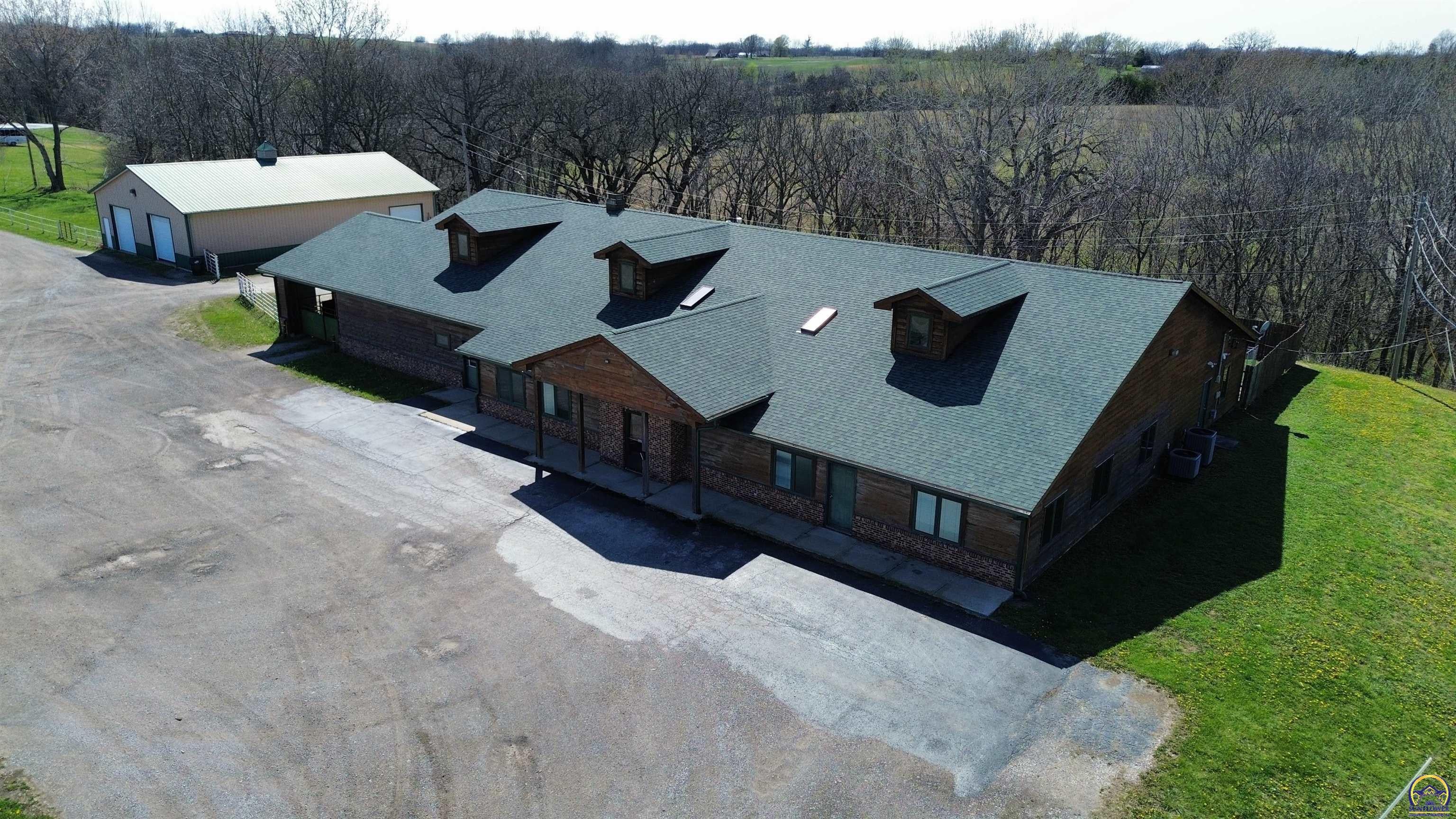 22290 US 75 Hwy — photo