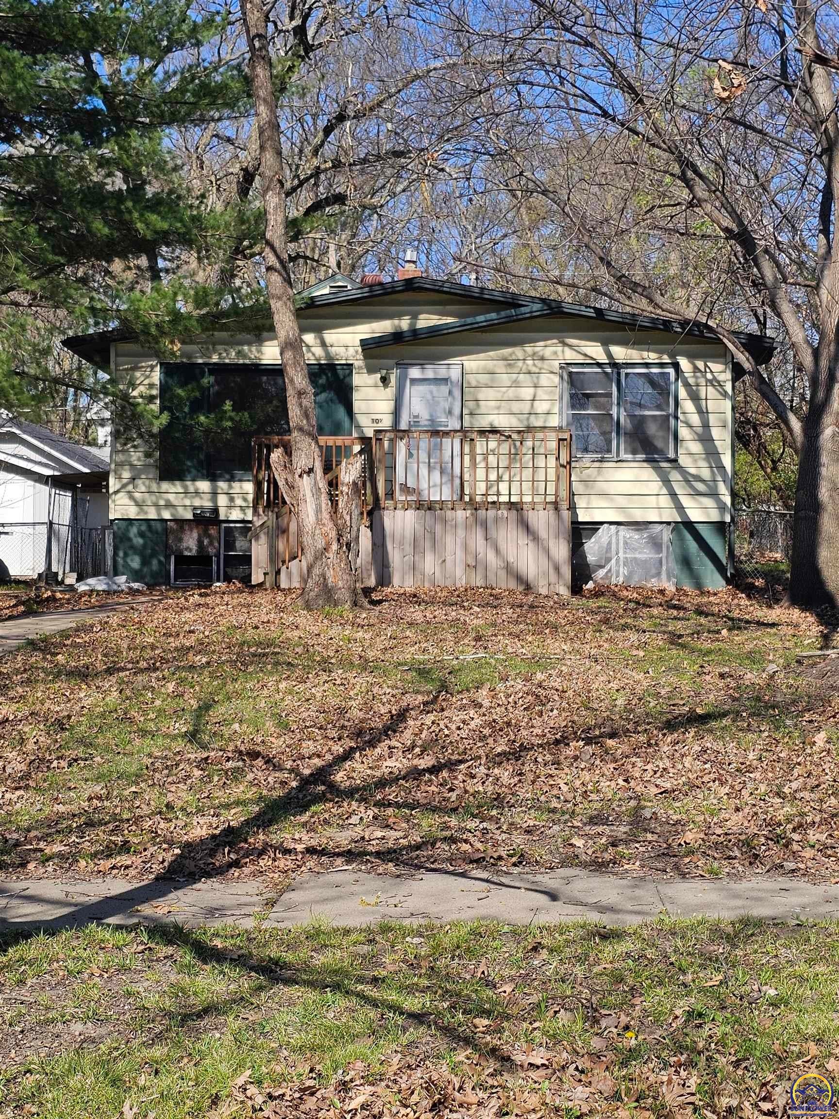 107 SW Taylor St — photo