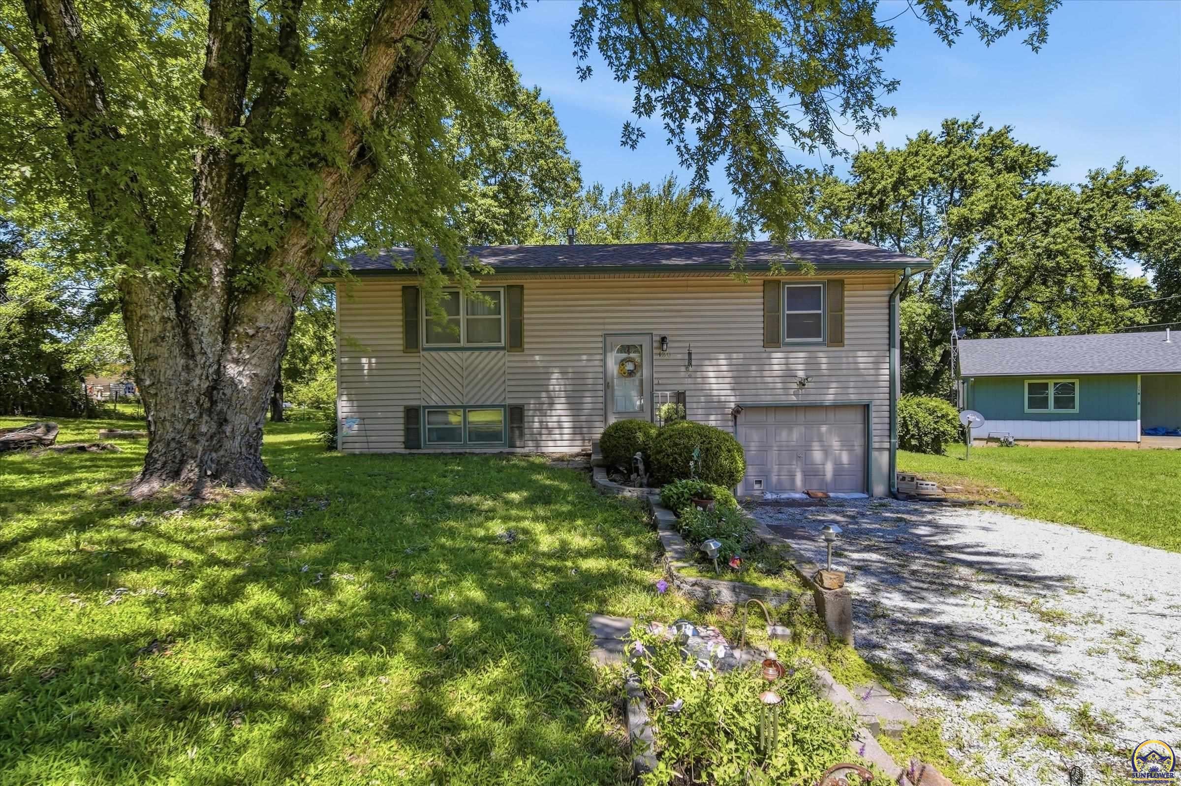 120 W Tucker Ct — photo