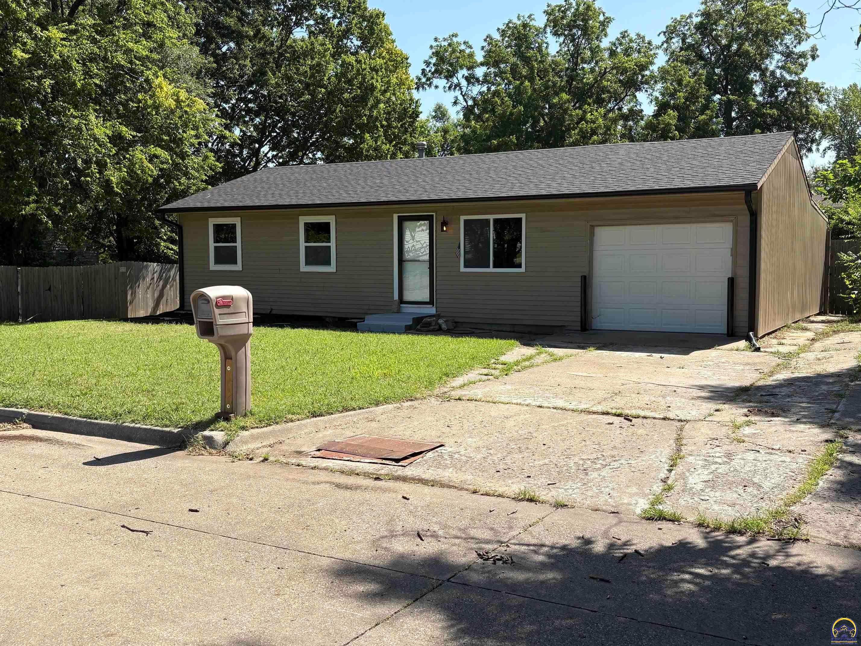 2608 SE Iowa Ave — photo