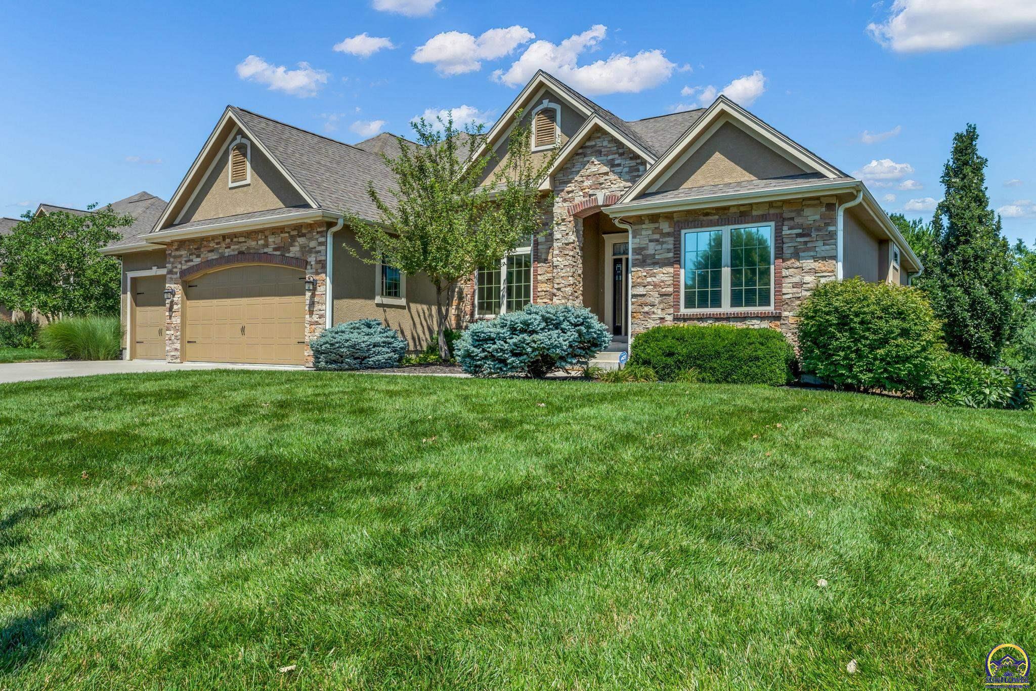 1138 SW New Forest Dr — photo