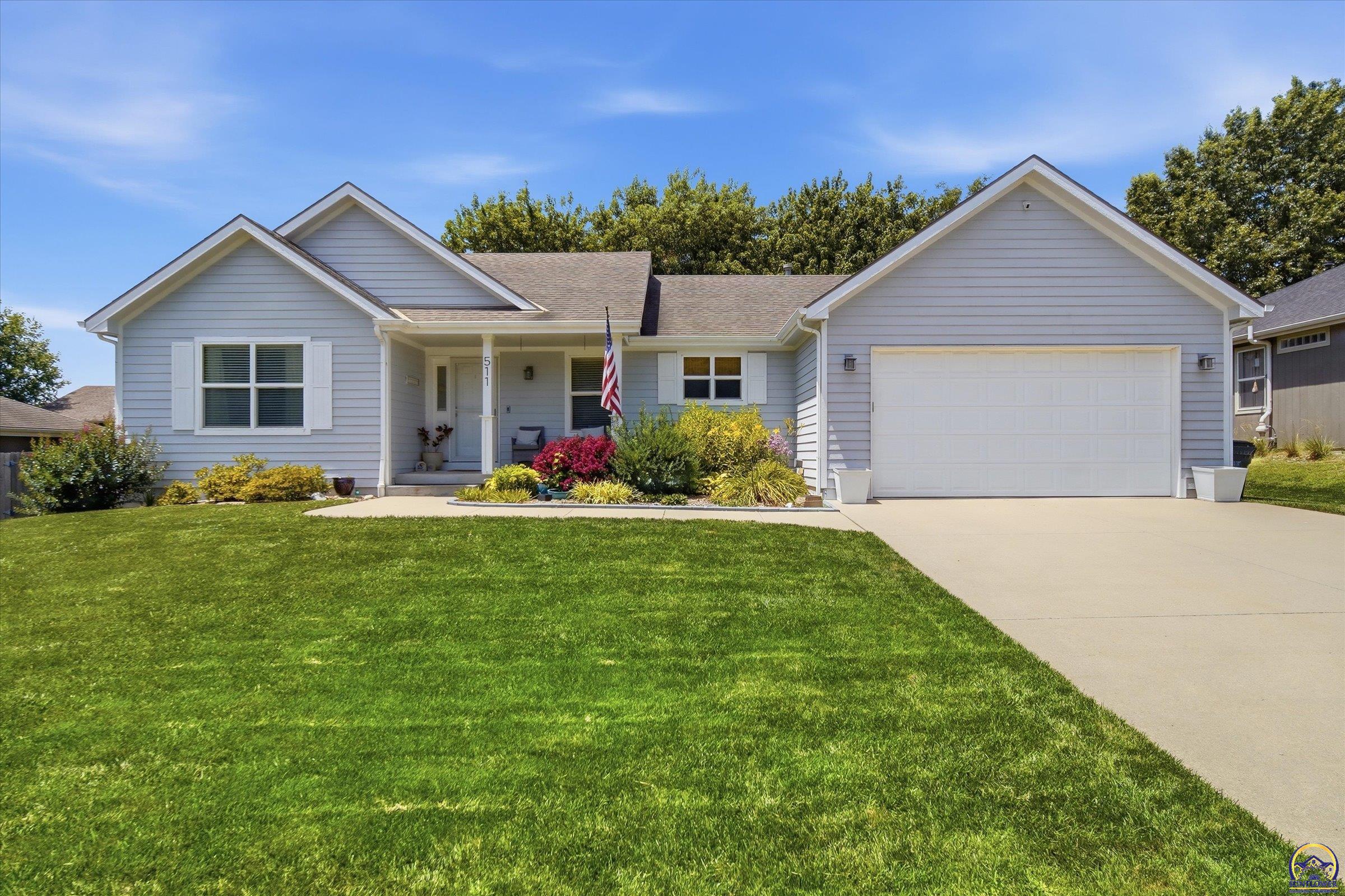511 N Rebecca Ln — photo