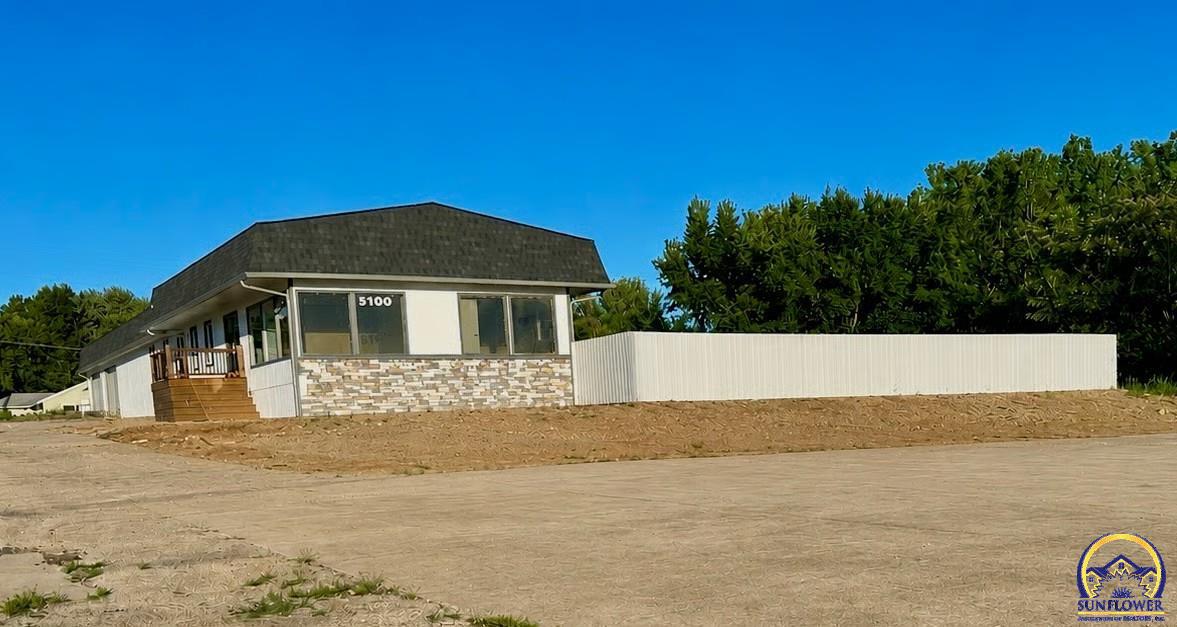 5100 S Topeka Blvd — photo