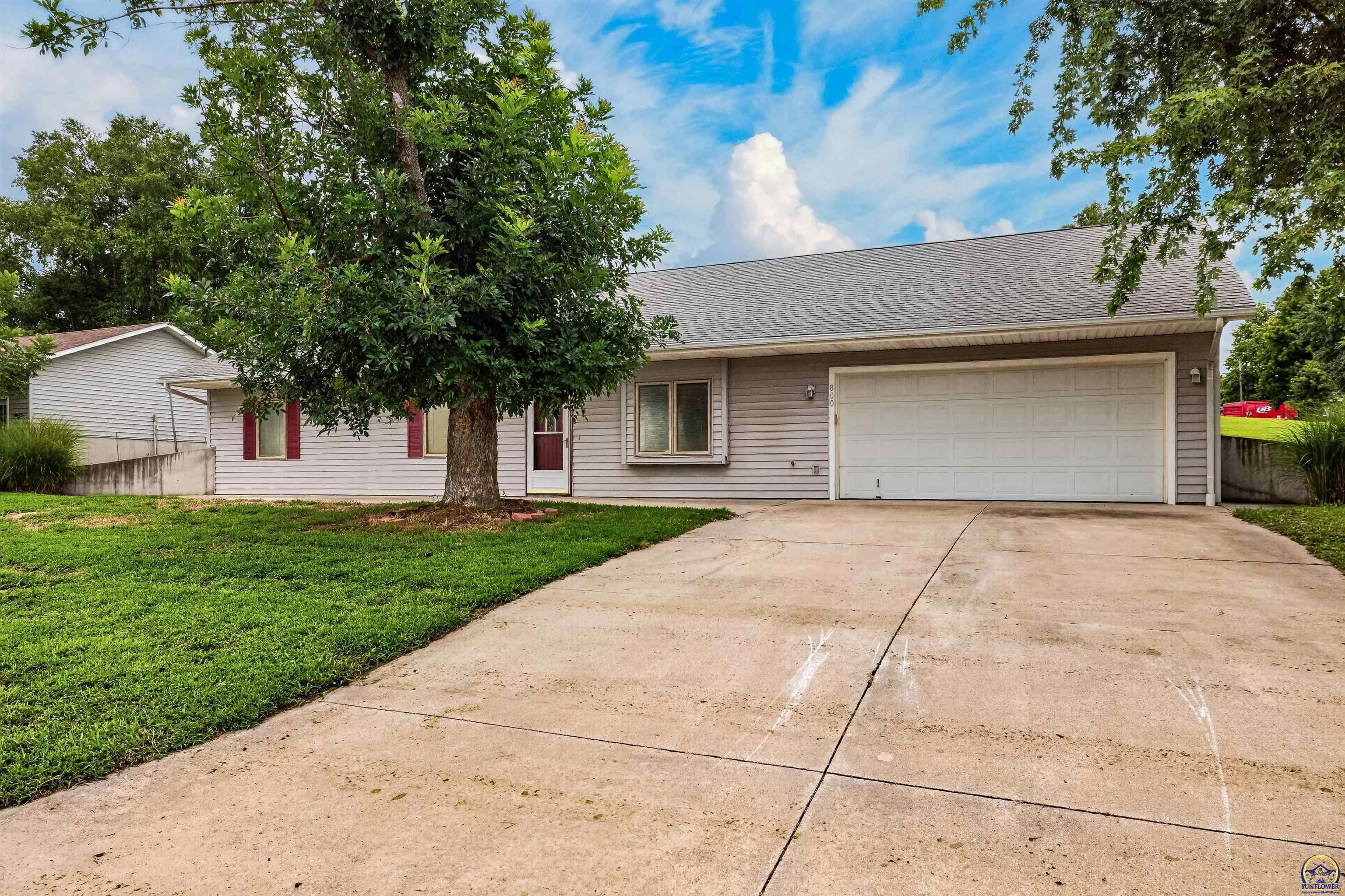 800 Banner Rd — photo
