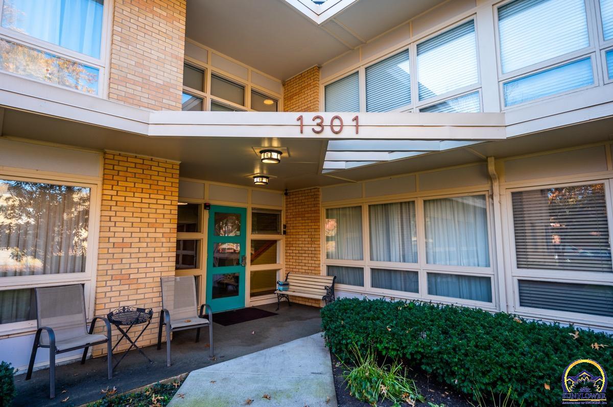 1301 SW Fillmore St Apt. #25 - 2nd Floor — photo