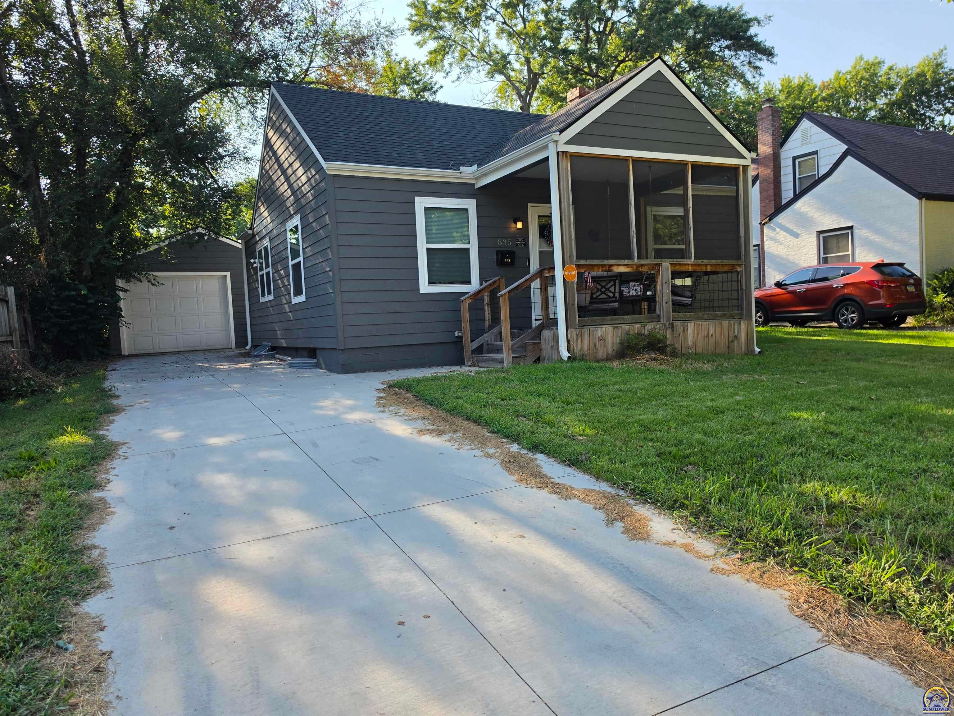 835 SW Frazier Ave — photo