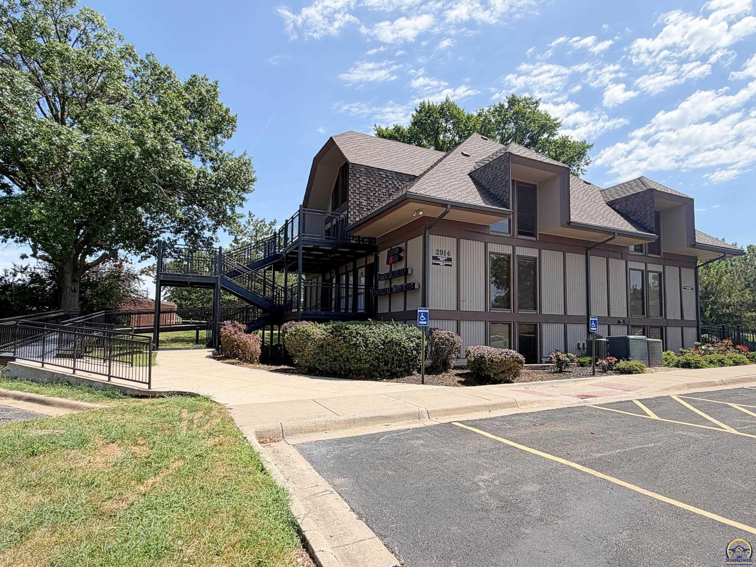 2914 SW Plass Ct 4th Floor Loft — photo