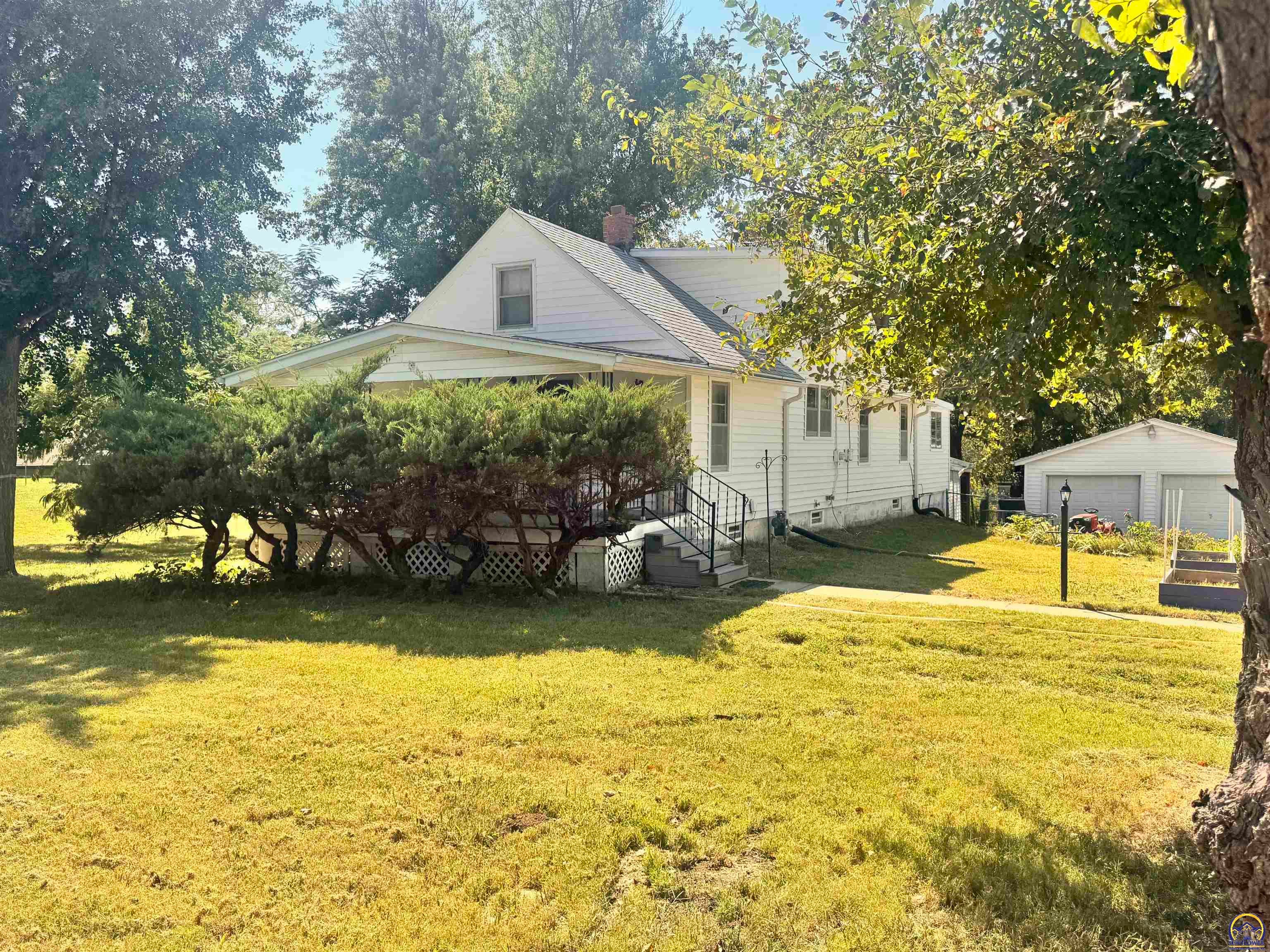 3803 NE Meriden Rd — photo