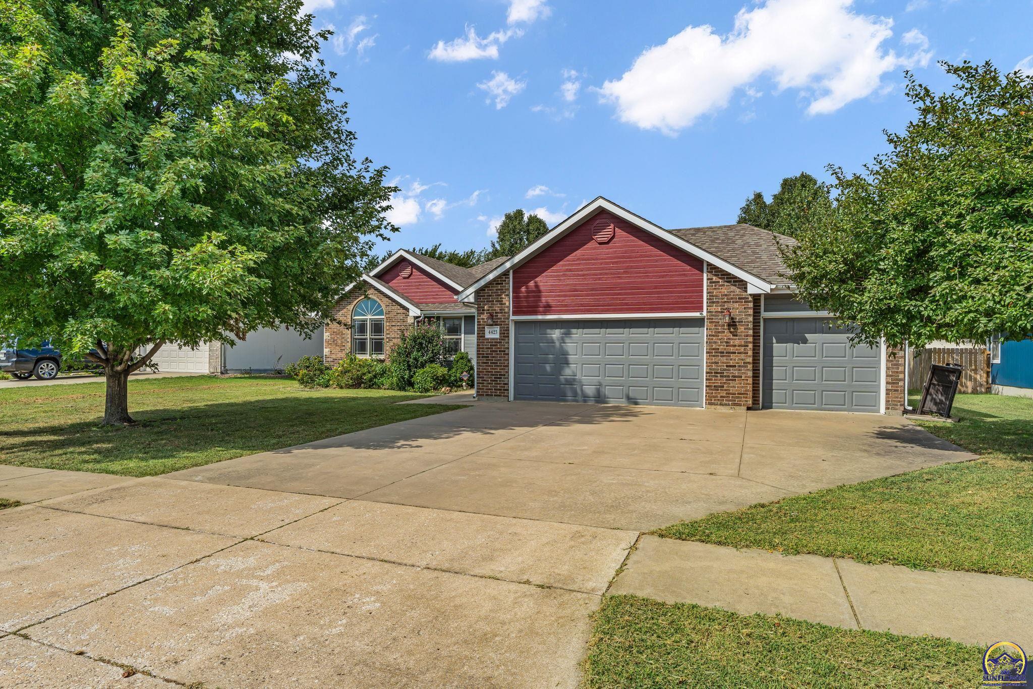 4423 SW Misty Harbor Ave — photo