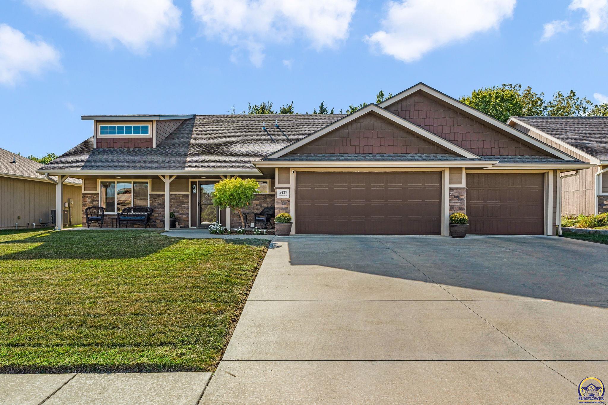 5437 SW Westport Dr — photo