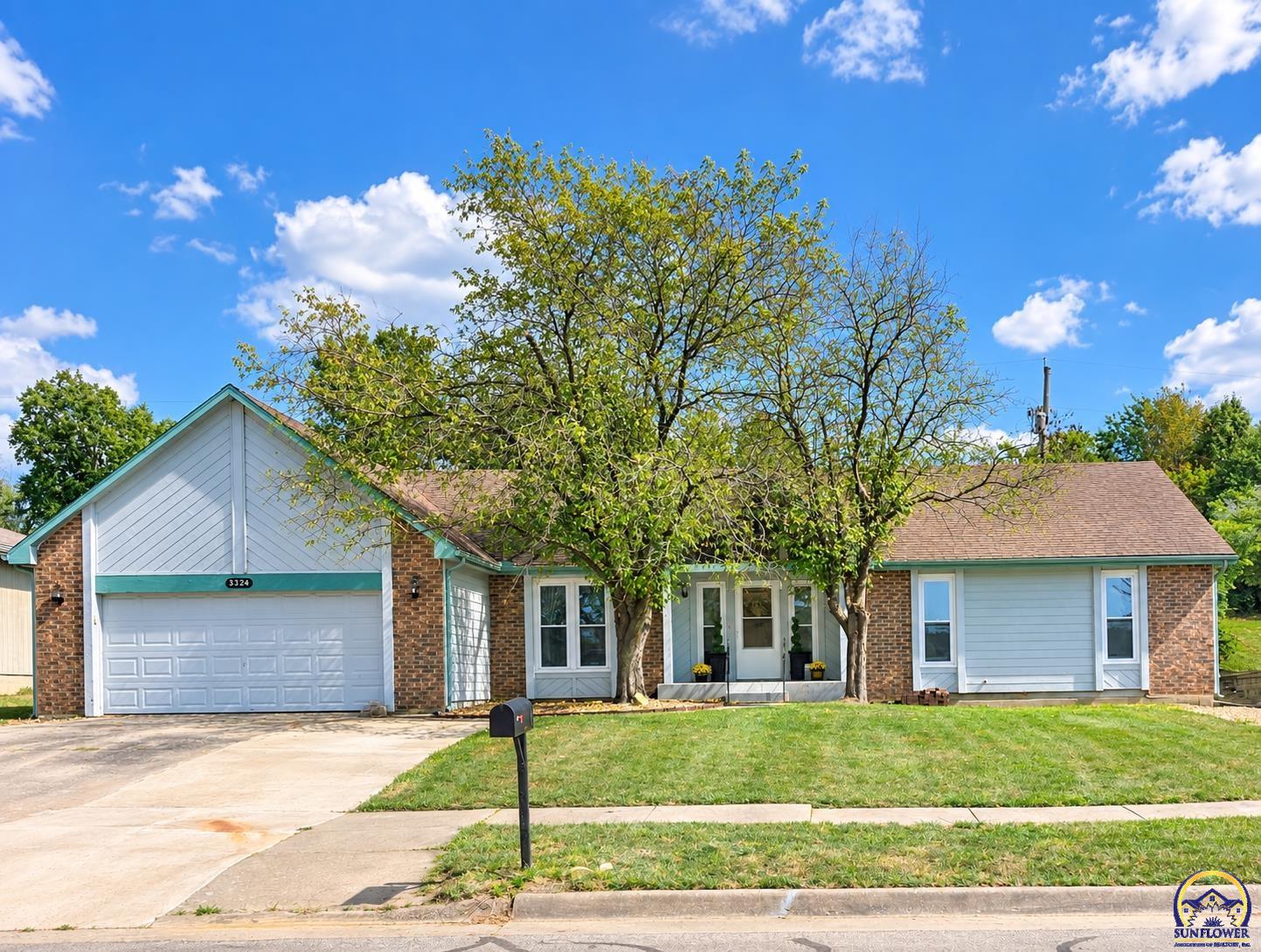 3324 SW Skyline Dr — photo