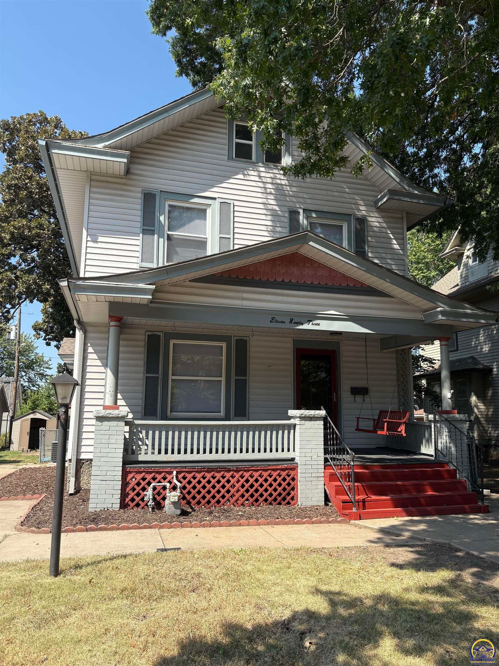 1193 SW College Ave — photo