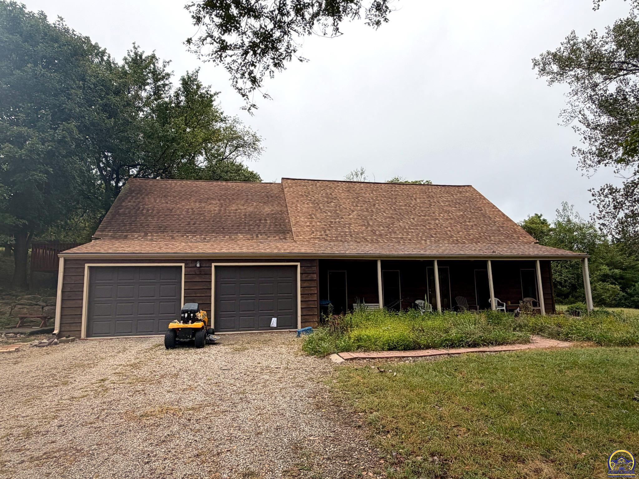 6121 NW Green Hills Rd — photo