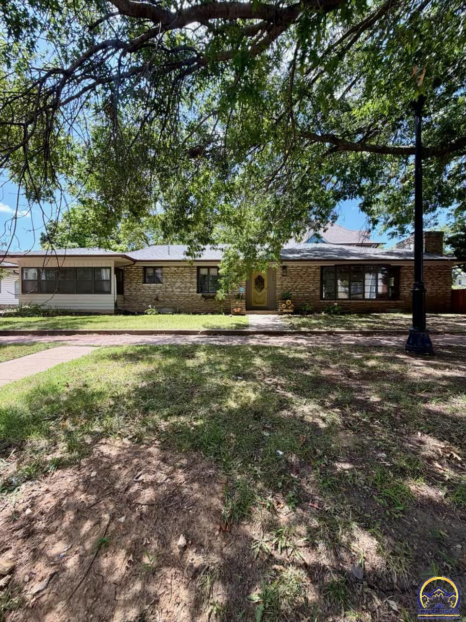 1503 SW Washburn Ave — photo