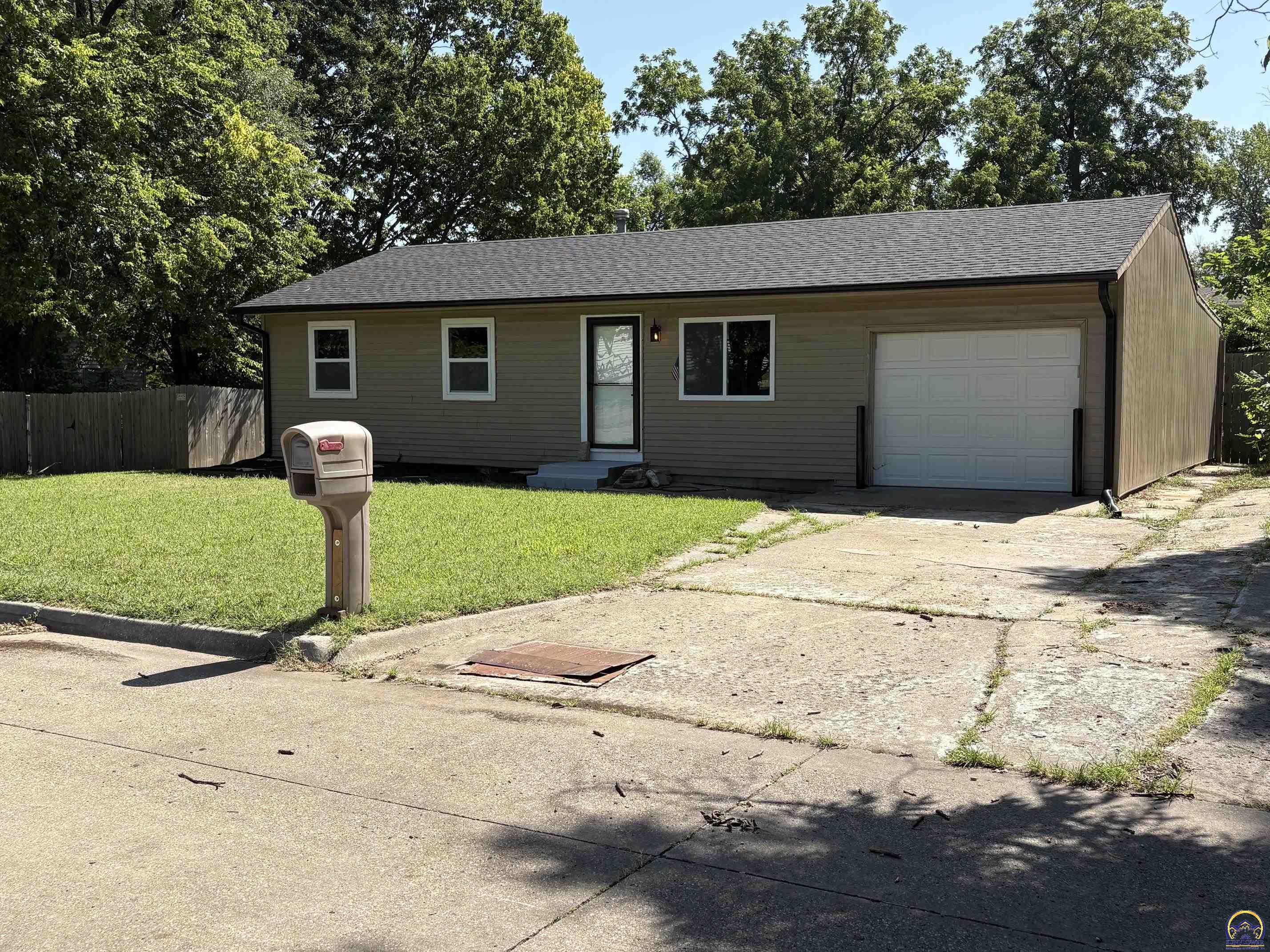 2608 SE Iowa Ave — photo