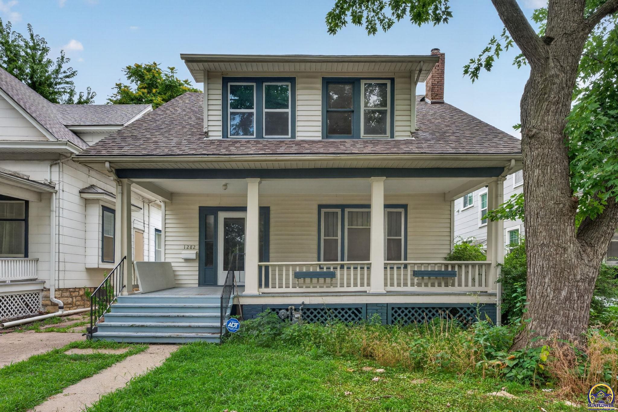 1282 SW College Ave — photo