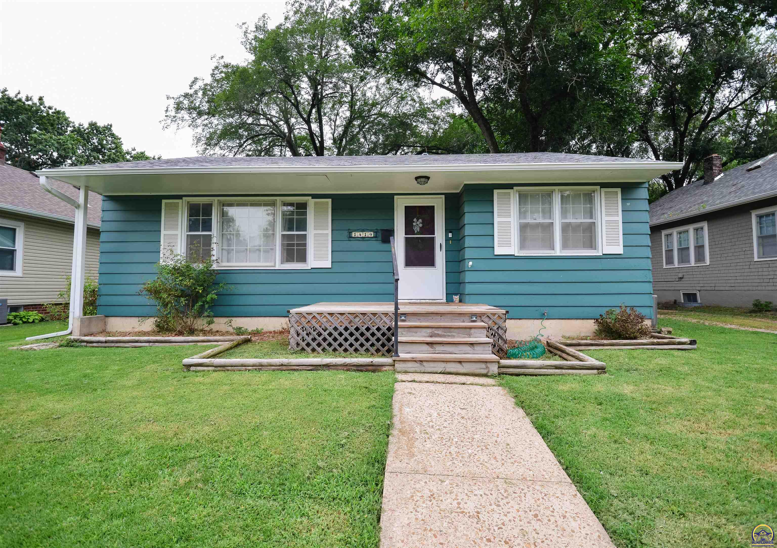 1419 Walnut St — photo
