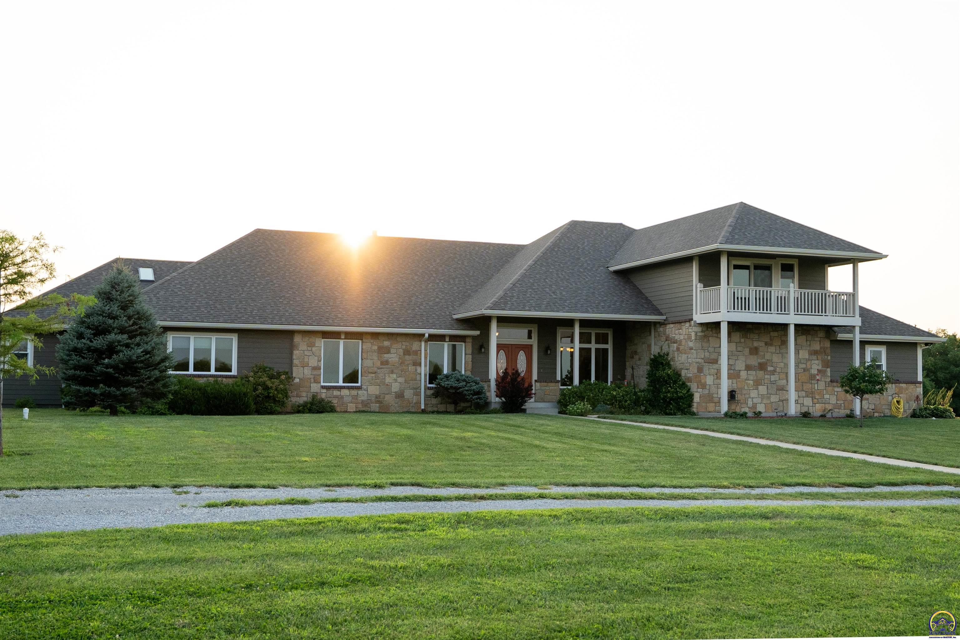 11301 S Croco Rd — photo