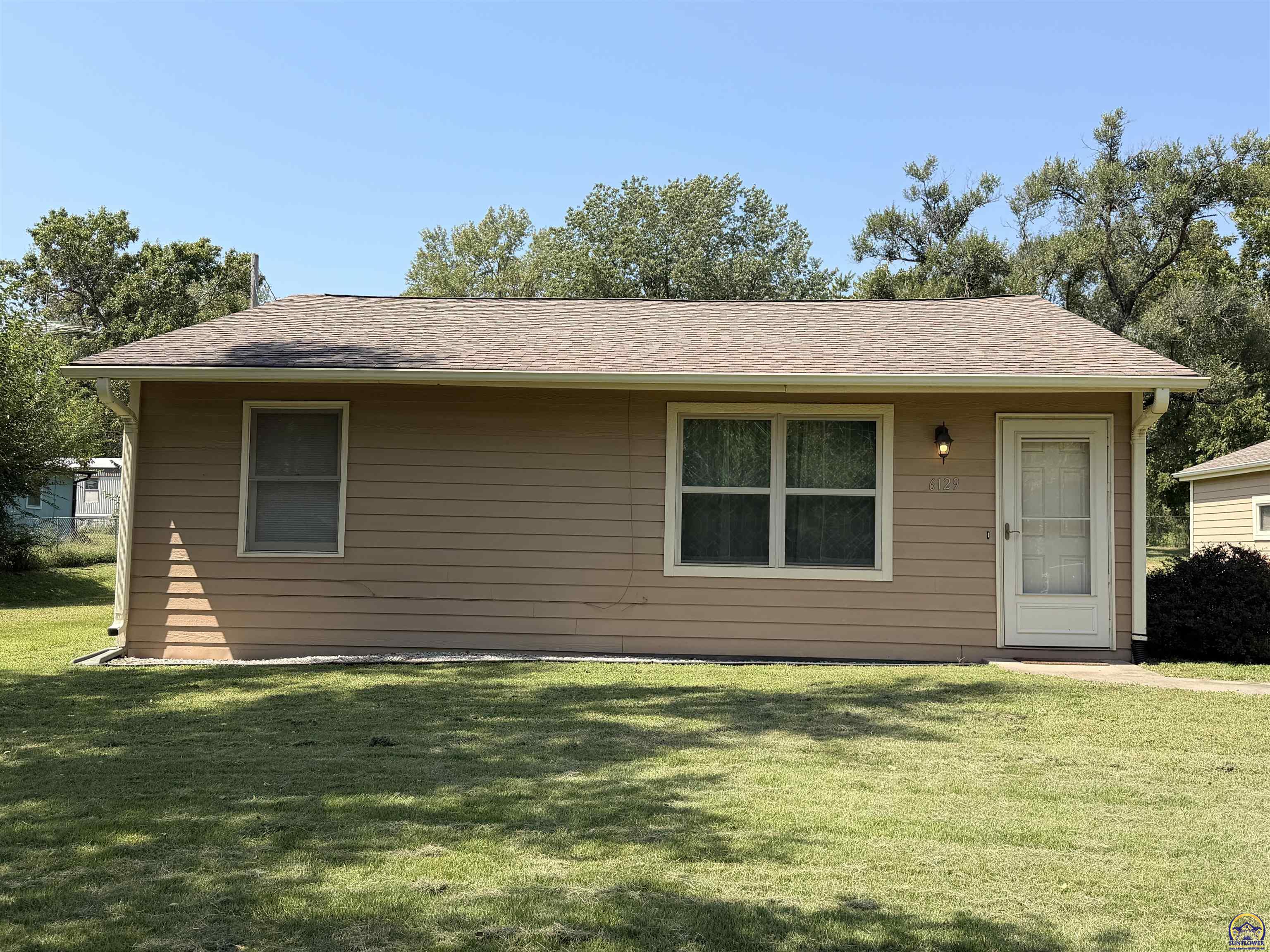 6129 NW Rochester Road, Topeka, KS 66617 — photo 2