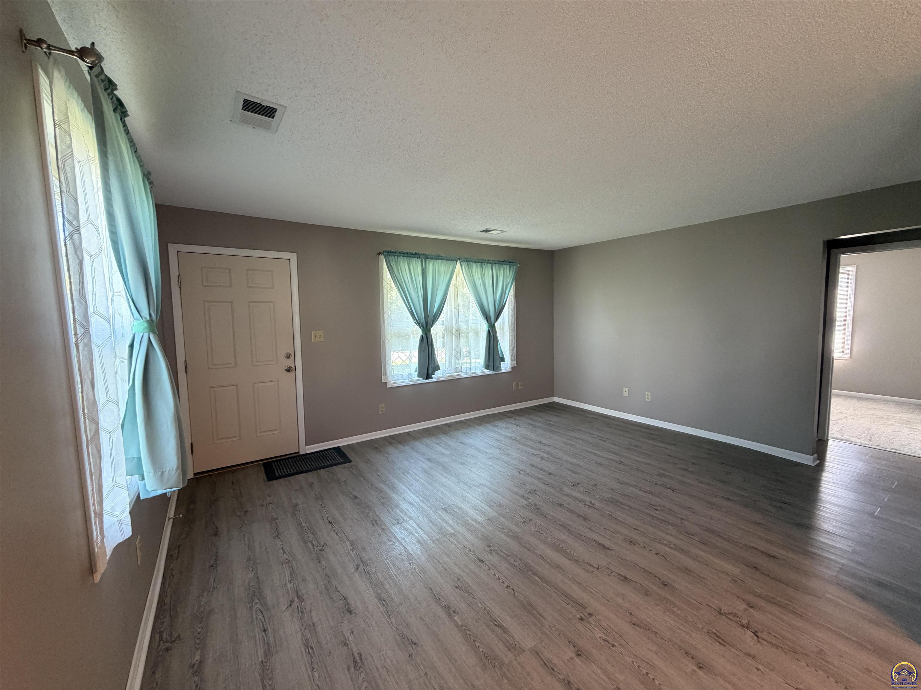 6129 NW Rochester Road, Topeka, KS 66617 — photo 3