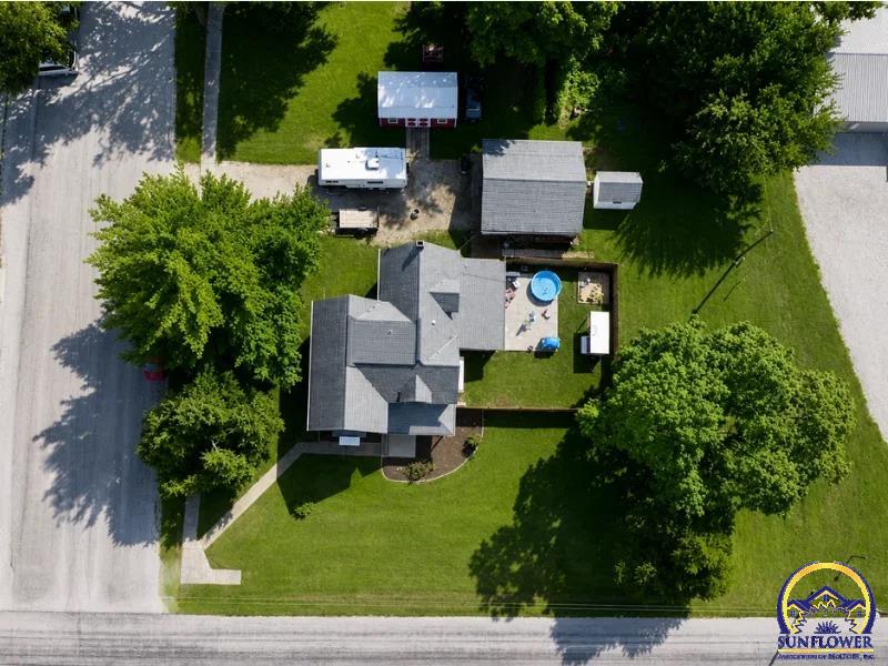 111 E Maple Street, Fairview, KS 66425 — photo 3